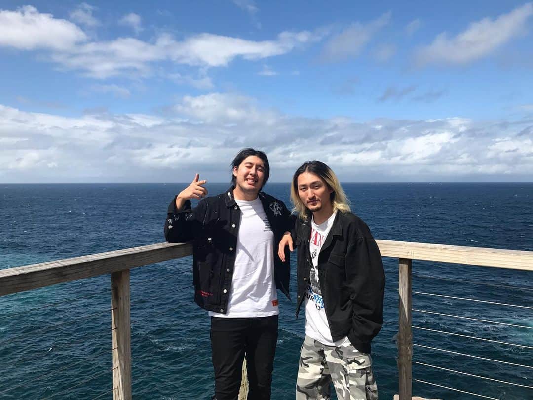 Ryota さんのインスタグラム写真 - (Ryota Instagram)「Relaxing in Sydney before the show tonight🏝I'm so excited to play！see you guys soon!😁 Thank you @mikisftf 😎」3月7日 13時12分 - ryota_0809