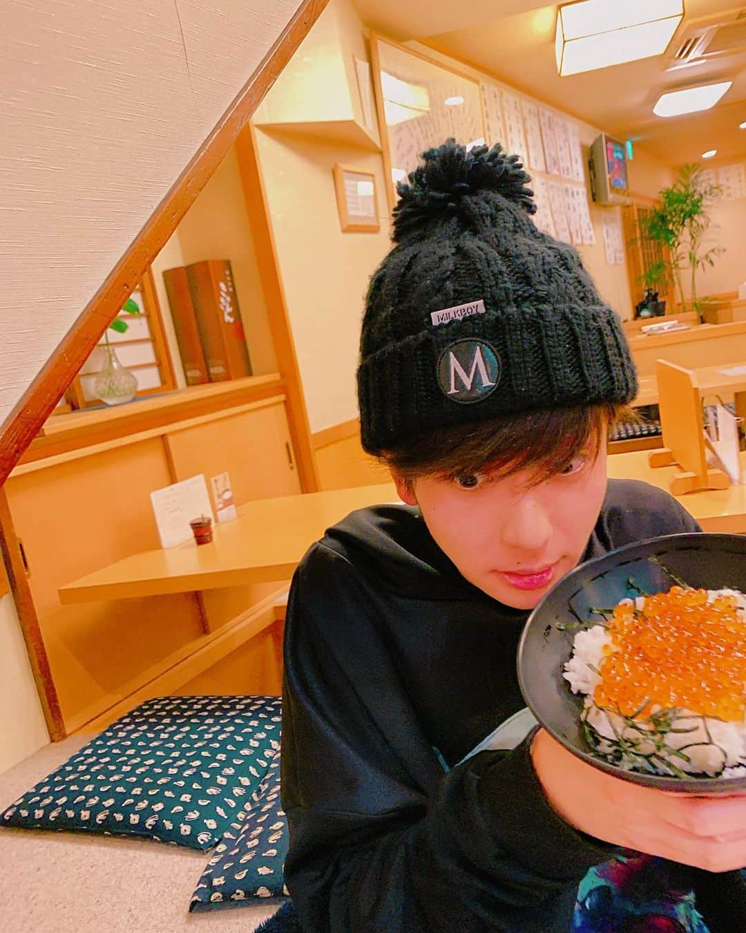 夢屋まさるさんのインスタグラム写真 - (夢屋まさるInstagram)「いくらちゃん🥚🥚🐟🐟 #サザエちゃん #いくらさん #お侍ちゃん #矢野ちゃん」3月7日 23時00分 - yumeyamasaru