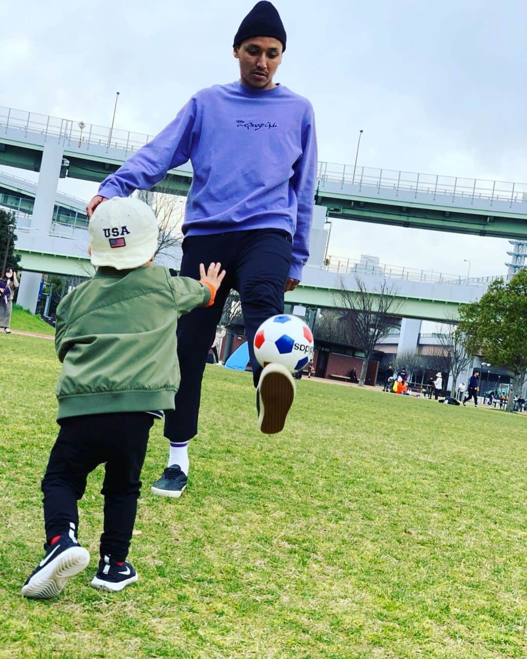 大崎玲央のインスタグラム：「👨‍👦⚽️」