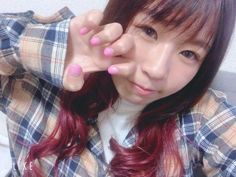 渡辺桃さんのインスタグラム写真 - (渡辺桃Instagram)「💅＆💇‍♀️ 桃色ネイルに桃色ヘアーで準備万端！ #slidernailsjapan  #peachcolor  #stardom  #QueensQuest」3月7日 23時43分 - stardom_momo