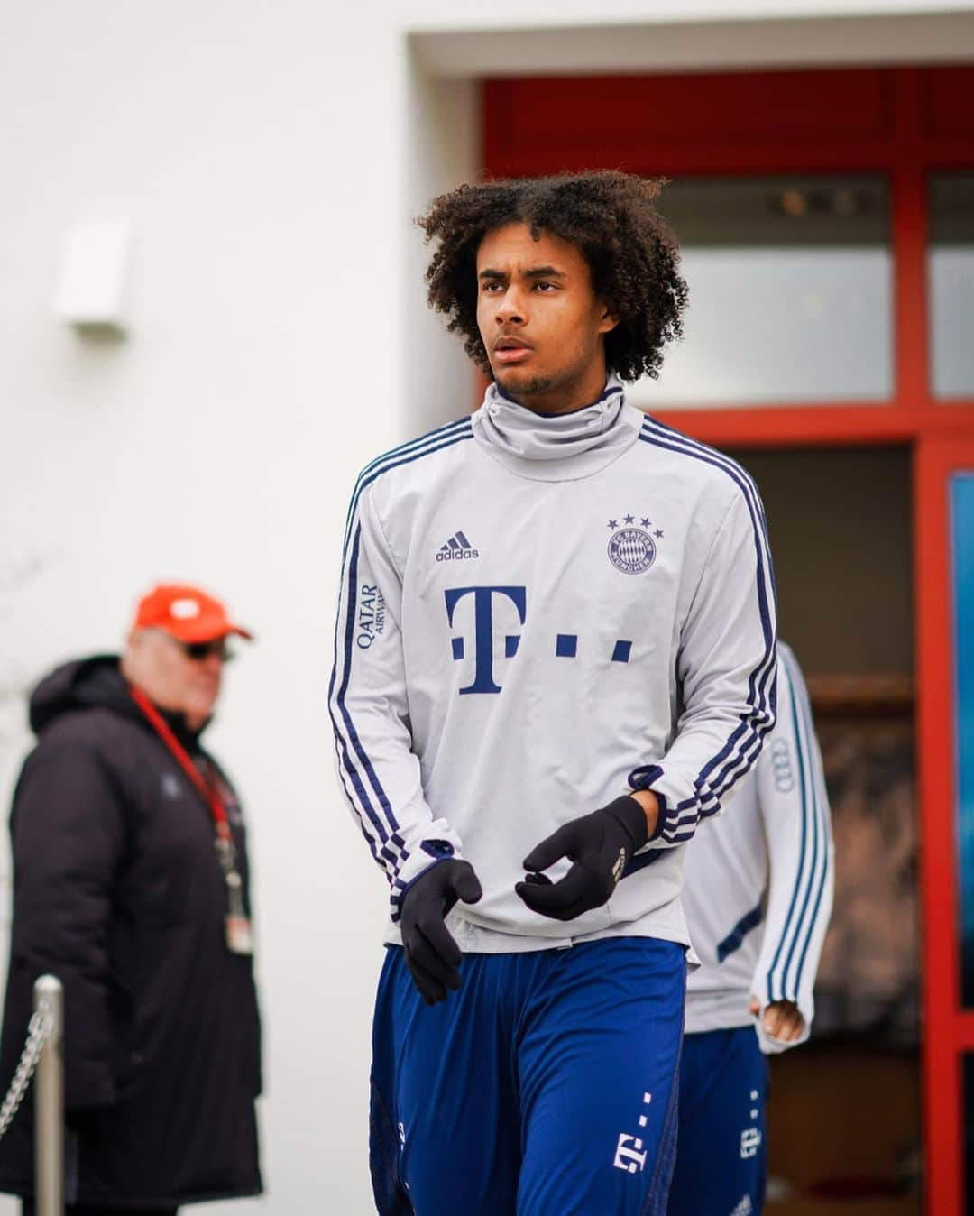 バイエルン・ミュンヘンさんのインスタグラム写真 - (バイエルン・ミュンヘンInstagram)「Ready for #FCBFCA! 💪 ___ #FCBayern #packmas #MiaSanMia #Training #Football #Fußball」3月8日 0時06分 - fcbayern