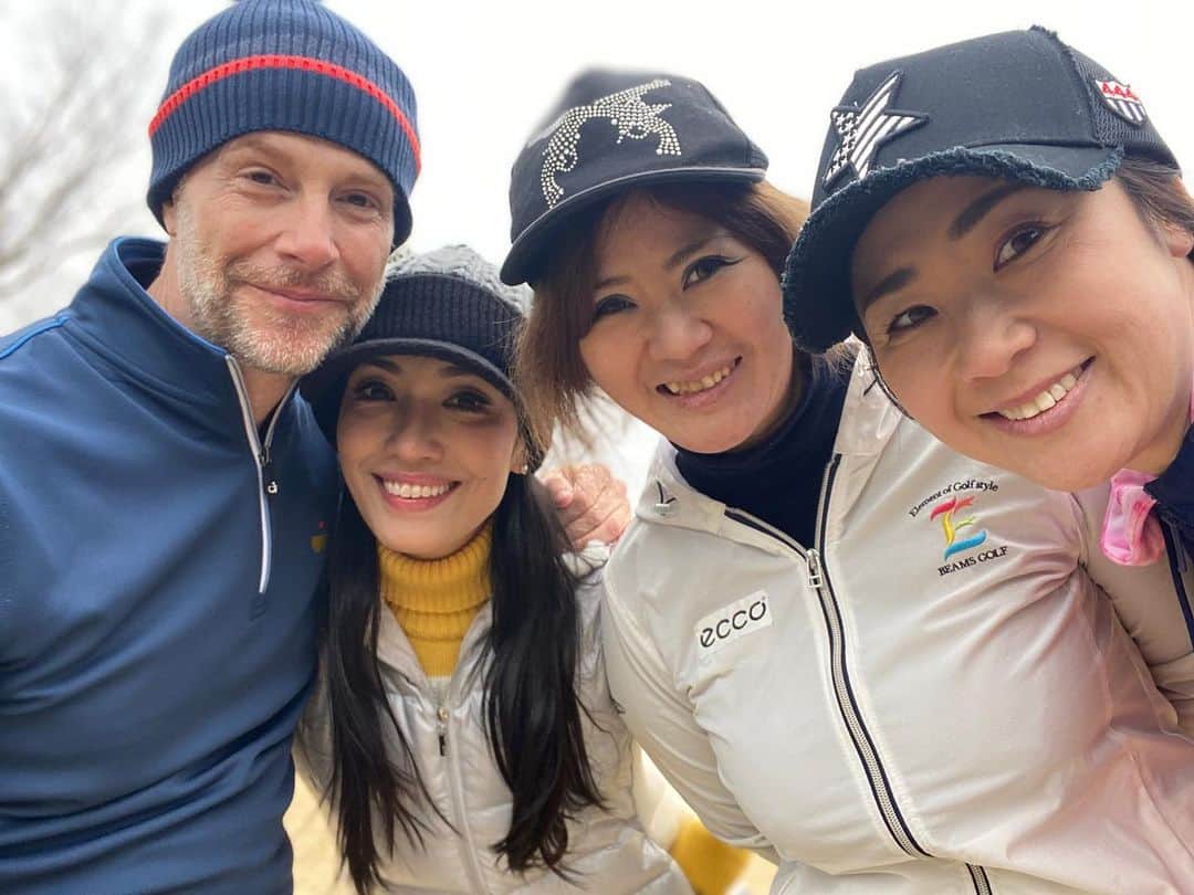 のインスタグラム：「ゴルフ🏌️‍♀️ @theodoremillertokyo  @ahnmikaofficial」