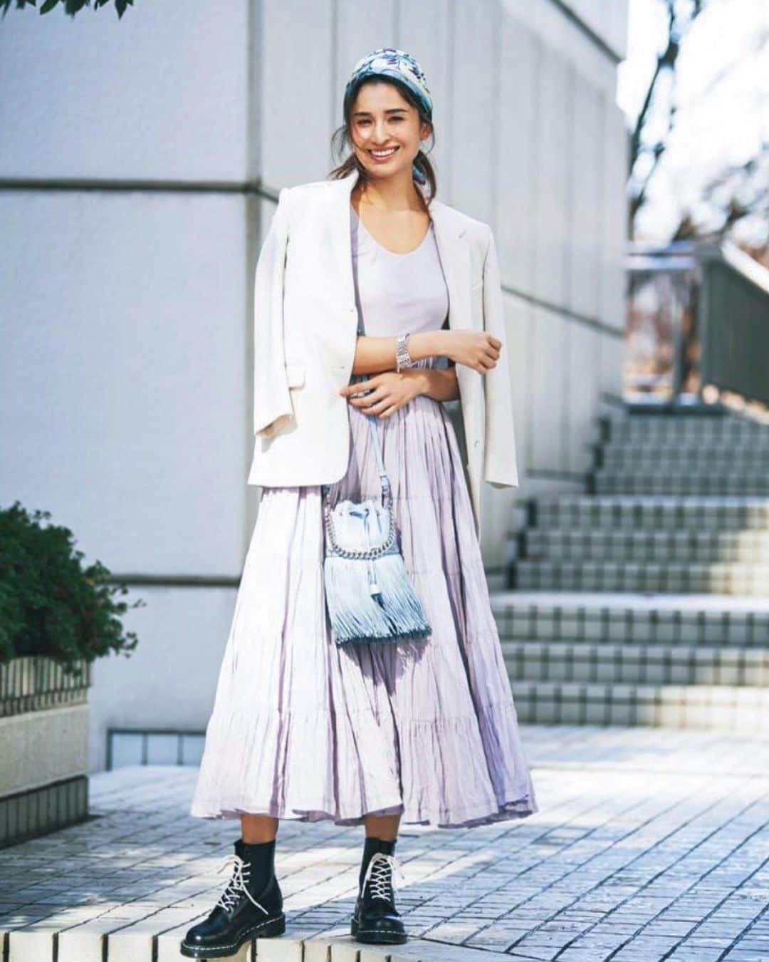 のインスタグラム：「どのコーデが好き❓ ・ Witch one is your favorite outfit🤔❓ ・ @classy_mag_insta  #classymagazine#kellymisawa#springclothes#春服」