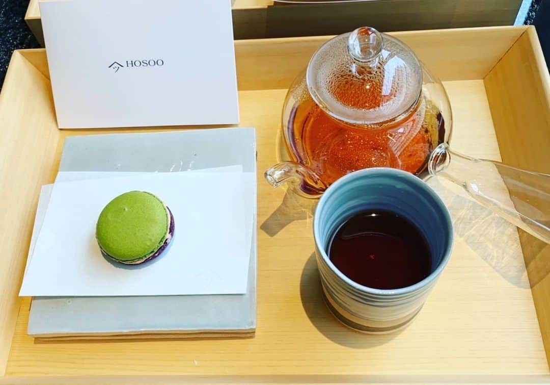 夏木マリさんのインスタグラム写真 - (夏木マリInstagram)「お茶にしますか、、、 #teatime  #Hosoo #natsukirock #夏木マリ @mari_natsuki」3月7日 16時05分 - mari_natsuki