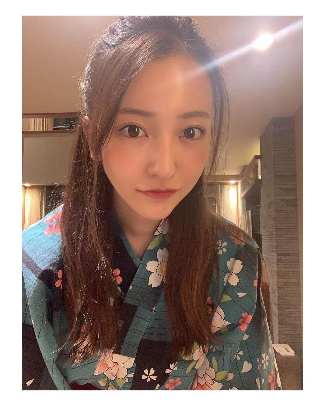 板野友美さんのインスタグラム写真 - (板野友美Instagram)「どーん。」3月7日 17時45分 - tomo.i_0703