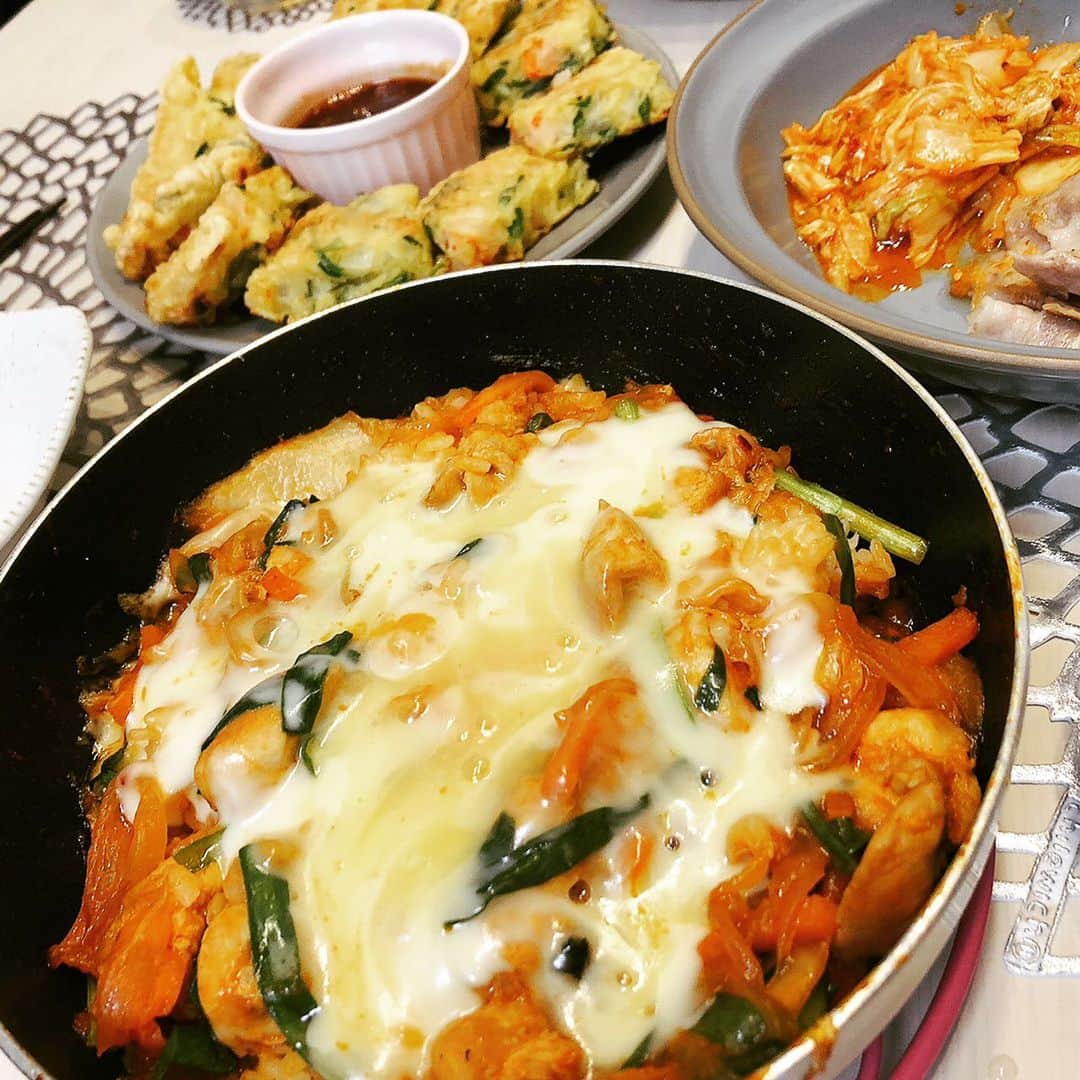 大山啓輔のインスタグラム：「. Kei's kitchen😋 . #お久しぶりです #韓国料理 #おうちごはん  #男飯」