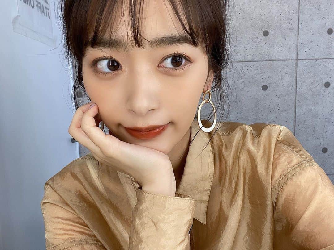 近藤千尋のインスタグラム：「@andgirl_jp 撮影make📸👁 自撮り、こんな感じかな、、笑🥺 最近はアイライン、マスカラを ブラウンにするのが好きです❤️ #andgirl  #撮影make #子供達寝ている間に更新 笑 #コメント返せるだけ返しますーー ❤️」