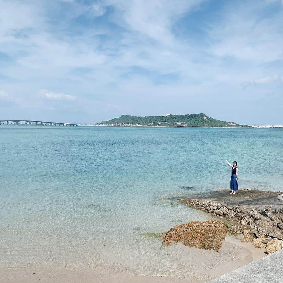 青木美香さんのインスタグラム写真 - (青木美香Instagram)「海が綺麗でした🏝  #アマミチューの墓 #沖縄旅行#海」3月7日 18時15分 - aokimikaa