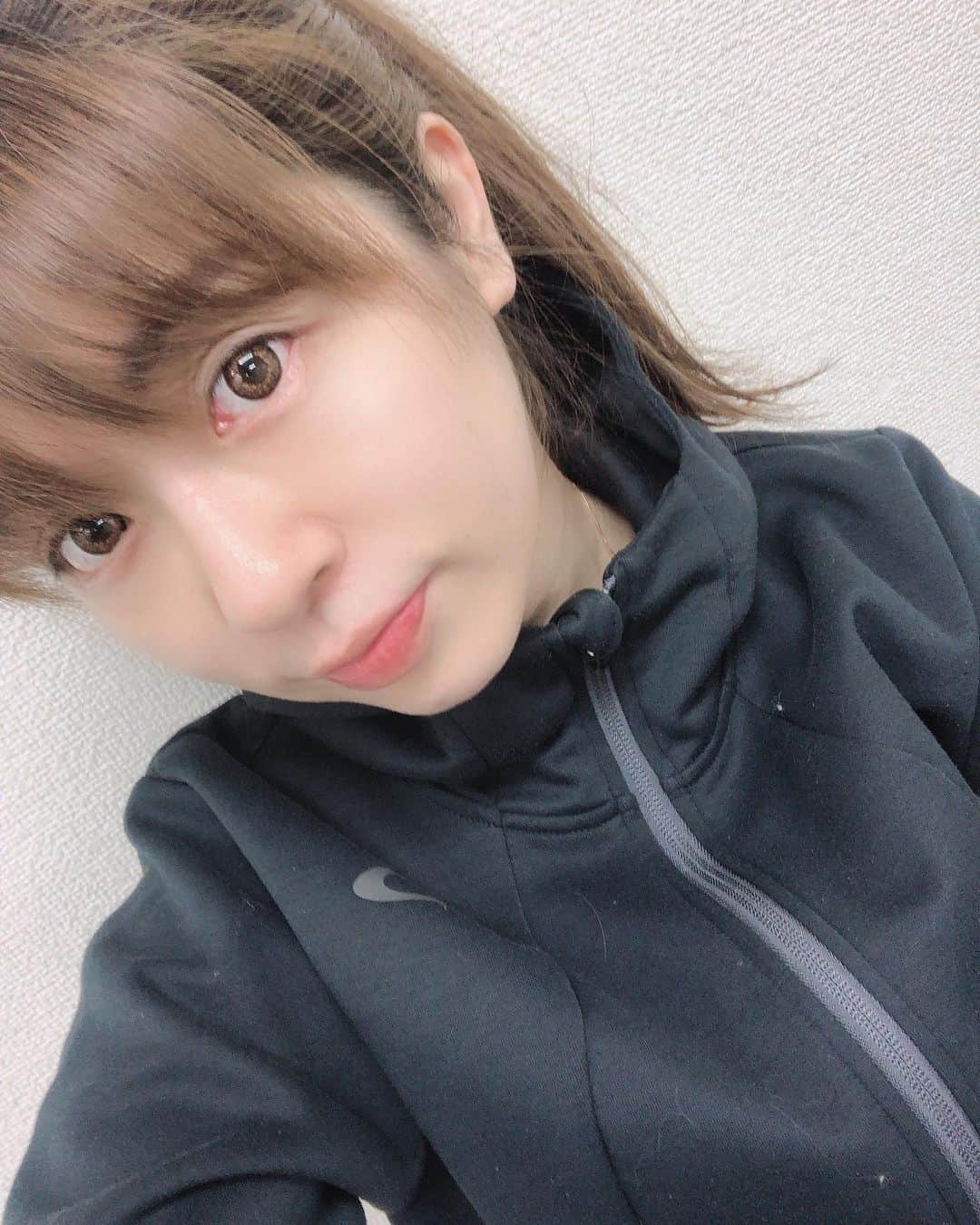 野崎鮎のインスタグラム：「ゆうきちゃんとトレーニング👯‍♀️ たーくさん汗かいたー👍👍👍 1人でトレーニングより2人でトレーニングの方が楽しく頑張れる😍 #パーソナルトレーニング #トレーニング #personaltraining #池袋 #jewelbodymake #筋トレ #ペアトレ  #photooftheday #photography #happytime ⏱♥️ #田口佑希」