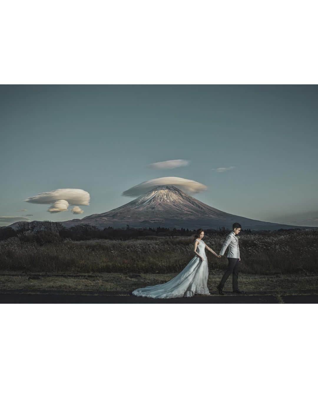 Decollte Wedding Photographyのインスタグラム：「🎉Winner of WPPI Competition 🎉﻿ PREMIUM Category -Premier﻿ 🌟 1st Place @studioaqua_kaito ﻿ ﻿ #Mtfuji #WPPI #Decolltephotography #Weddingphotographer #weddingphoto #Japan #preweddingphoto #prewedding #japanwedding #landscape #overseasprewedding #日本 #海外婚紗  #日本婚紗攝影」