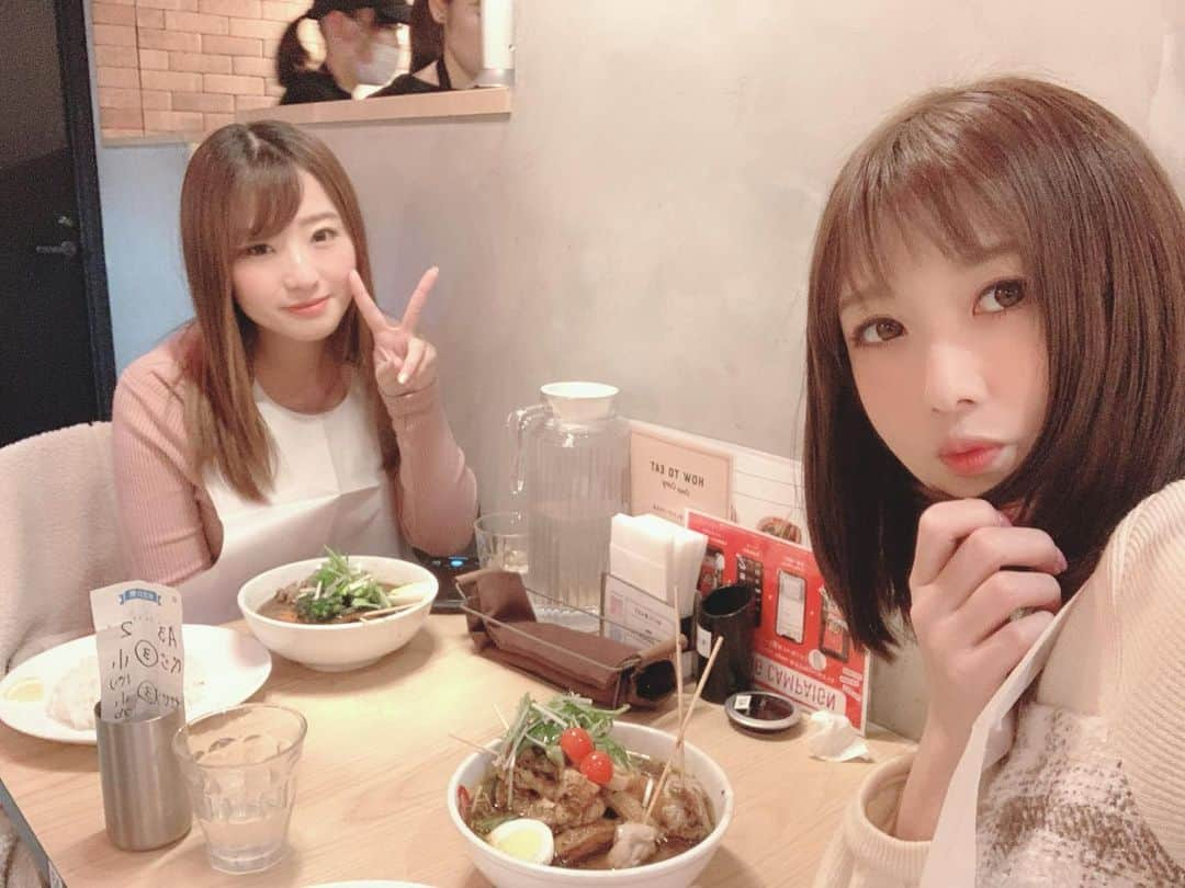 大槻ひびきさんのインスタグラム写真 - (大槻ひびきInstagram)「スープカレー食べに行ってきたよ🥰 私は野菜のスープカレーに 鶏肉トッピング⭐️ ぽちゃんはブロッコリー追加してた🥦 ブロッコリー好きみたい🥺💓 可愛い💕 #japan #スープカレー #渋谷 #soupcurry #yummy」3月7日 18時58分 - yanhibi0221