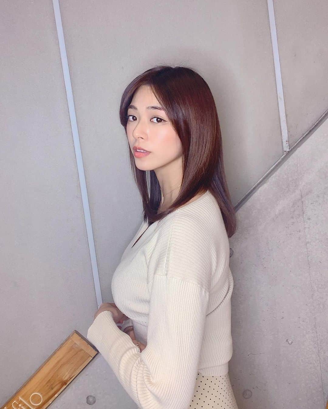 わちみなみのインスタグラム：「トリートメント😊😊😊 @achfilo_kenta_koyoshi  #トリートメント #つやつや #美容室 #わちみなみ #ダブルベッド」
