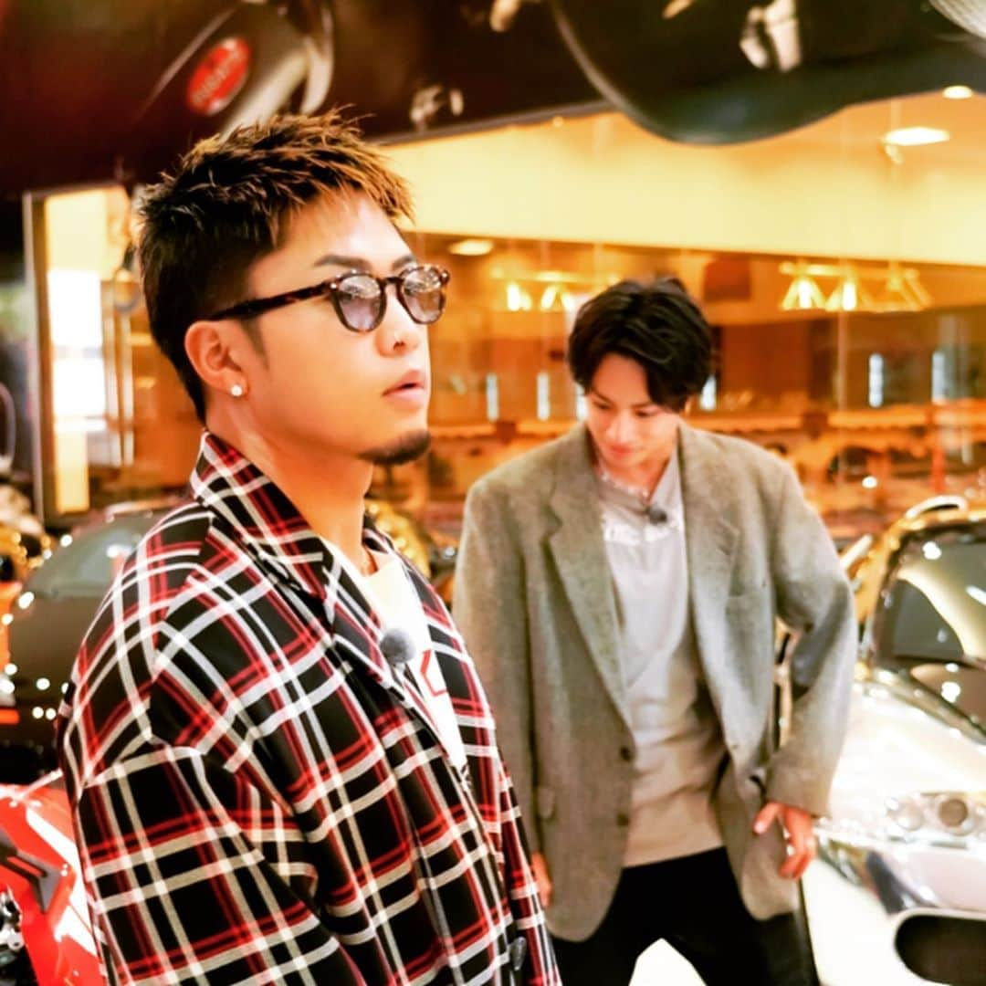 GENERATIONS高校TVさんのインスタグラム写真 - (GENERATIONS高校TVInstagram)「Q.みんなはどのメンバーとドライブしたい？？🚘🤍 ﻿ メンバー絵文字でコメントしてね﻿ 🐷🐰🦍👽🐶🐥🍟﻿ ﻿ GENEが思わず大はしゃぎ！！？﻿ 王族が週末だけ過ごすファームに訪問🏠﻿ 衝撃の暮らしに密着！！﻿ ﻿ 超高級車が何十台も！？🚗🚗﻿ 映画に出てきそうなベンツに大興奮のGENE﻿ ﻿ 【⭐️前回の答え⭐️】﻿ ﻿ A.🐥﻿ ﻿ みんな正解できたかな？？💯﻿ ﻿ 先週のGENE高﻿ 【日本人学校訪問＆王族の暮らし密着】編﻿ はみんな観てくれたかな？？﻿ ﻿ 見逃しちゃった人もAbemaビデオで配信中だよ！！📺﻿ 是非チェックしてみてね！✅﻿ ﻿ 🐷🐰🦍👽🐶🐥🍟﻿ ﻿ ⚠️番組はAbemaTVでお楽しみください⚠️﻿ 🙅‍♂️動画録画（画面録画）することは禁止されています﻿ 🙅‍♂️SNSに番組の動画を投稿するのもNGです﻿ ﻿ 公式Twitterもチェックしてね✔💡﻿ 🔎@gene_kou で検索‼️﻿ ﻿ .............................🏫..............................﻿ #AbemaTV #ジェネ高 #GENE高﻿ #GENERATIONSfromEXILETRIBE #GENERATIONS #GENE﻿ #ジェネレーションズ #ジェネ #ジェネ犬﻿ #小森隼 #白濱亜嵐 #数原龍友﻿ #中務裕太 #片寄涼太 #佐野玲於 #関口メンディー﻿ #隼 #亜嵐 #龍友 #裕太 #涼太 #玲於 #メンディー﻿ #ドバイ #Dubai #修学旅行 #高校生 #春休み #海外旅行﻿ #石油王と繋がりたい」3月7日 20時00分 - genekou_official