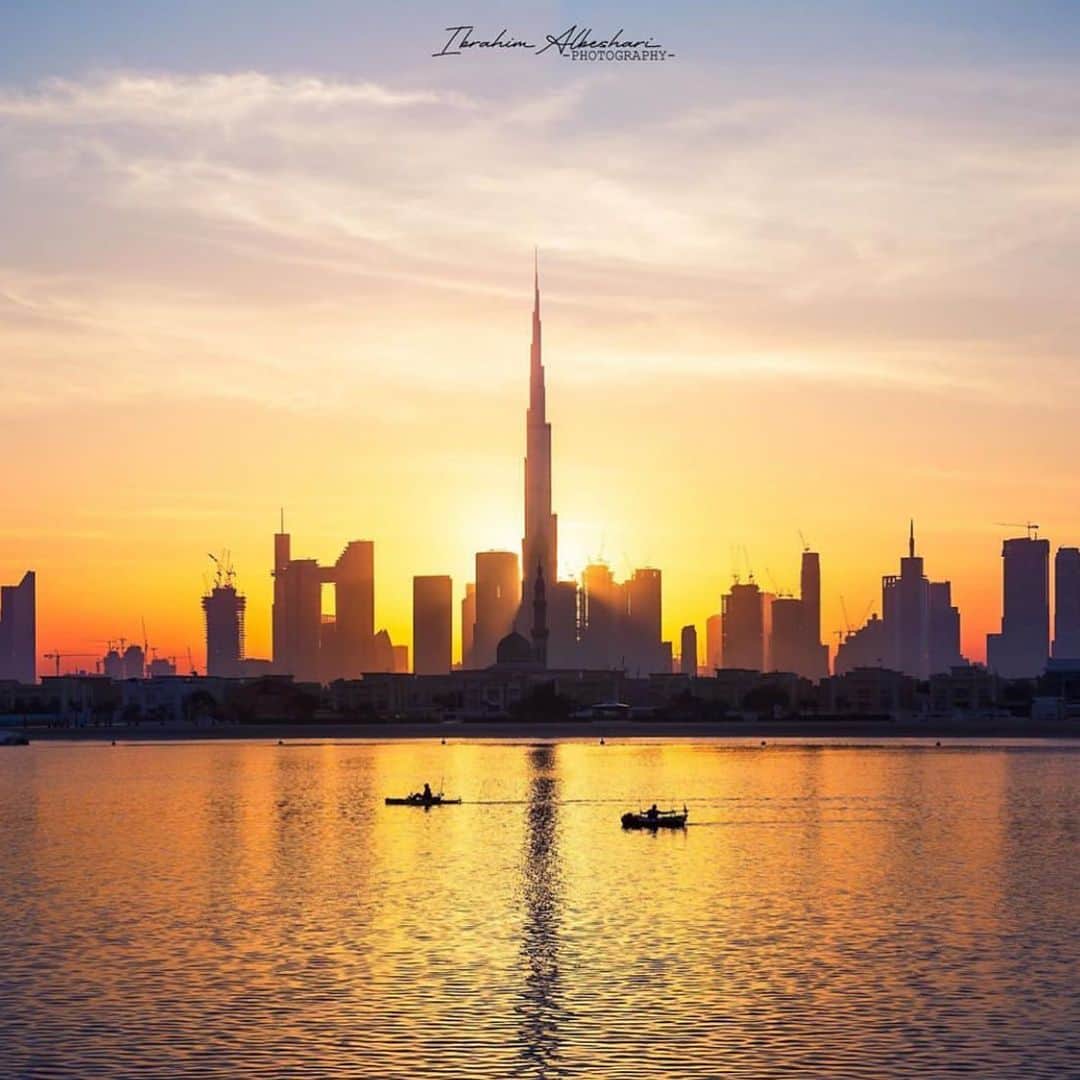 ドバイのインスタグラム：「Dubai Sunrise شروق دبي 📷:@ialbeshari」