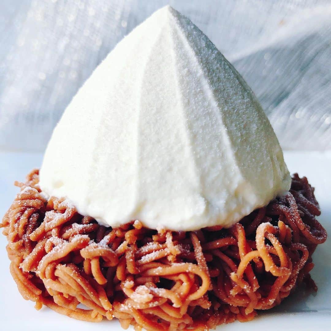 里井真由美のグルメインスタ