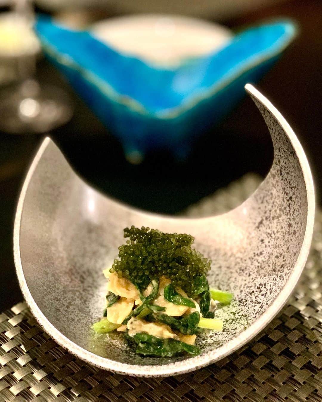 吉村優さんのインスタグラム写真 - (吉村優Instagram)「* 最近出会った素敵な器たち💓 * ブルーに惹かれがち😂 * 最後はいつかのお家ご飯☆ * #器 #食器 #陶器 #焼き物  #blue #plate #glass #food」3月7日 21時41分 - yuyoshimura87
