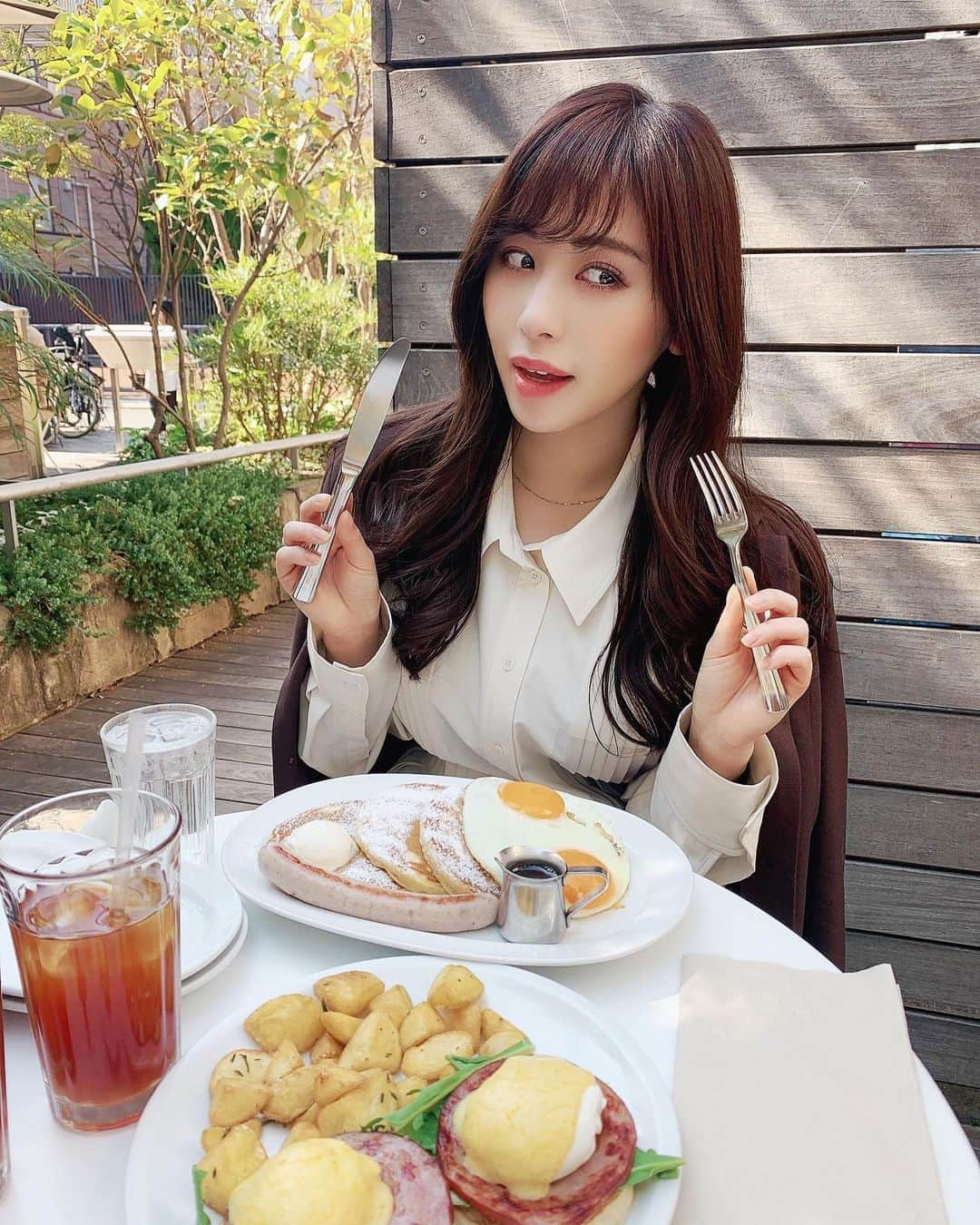 宮下舞花さんのインスタグラム写真 - (宮下舞花Instagram)「crisscrossという表参道のカフェでlunch🍳半熟たまごのパンケーキと、エッグベネディクト✌︎」3月7日 21時50分 - maikamaimaika