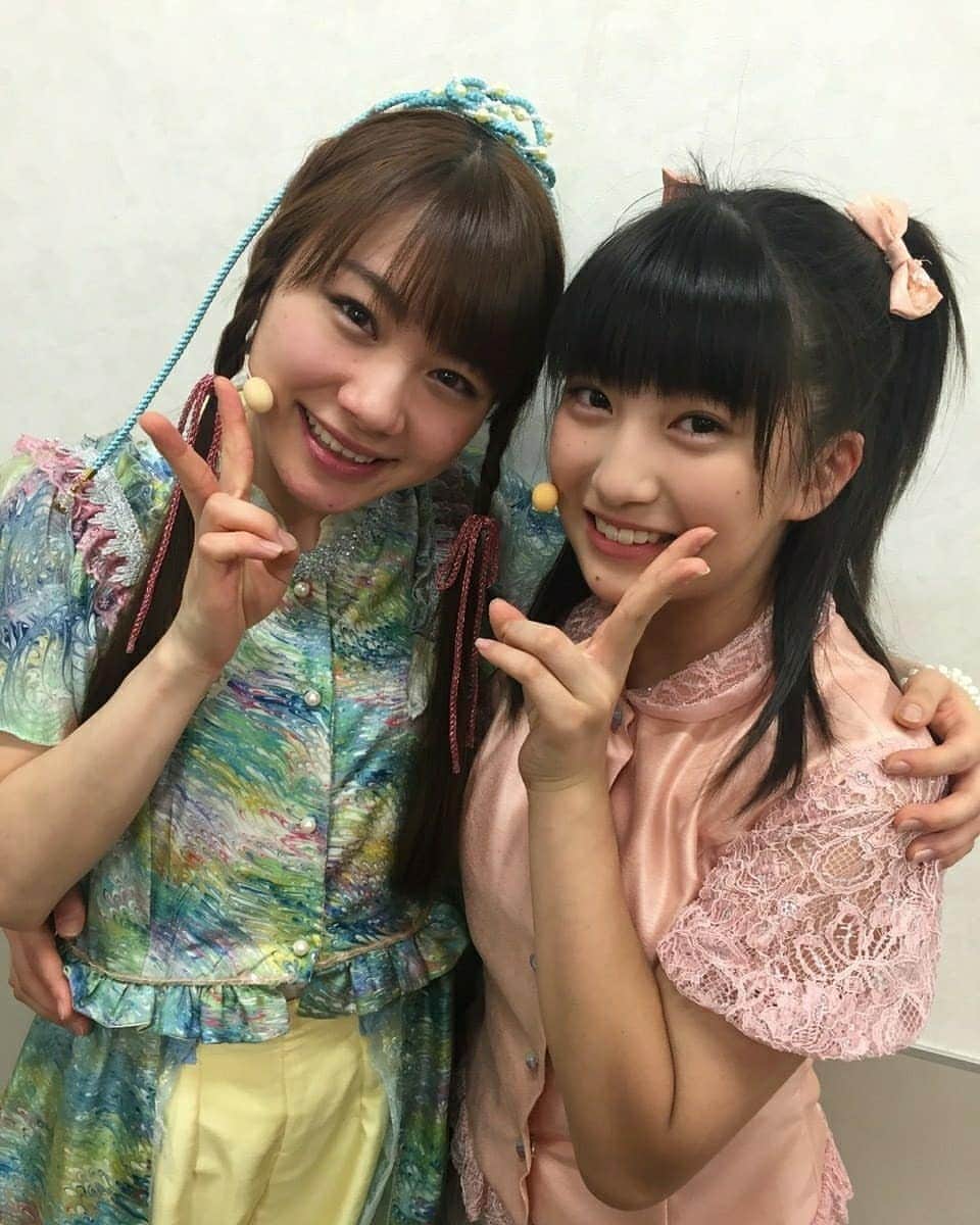 石田亜佑美さんのインスタグラム写真 石田亜佑美instagram 羽賀朱音 ちゃん 18歳のお誕生日おめでとう あゆねちん あゆねちんの成長 1枚目は15年 若い 私の妹 かわいい 私はねぇ あかねちんの顔が抜群に好みなの ５枚目のどあっぷ激