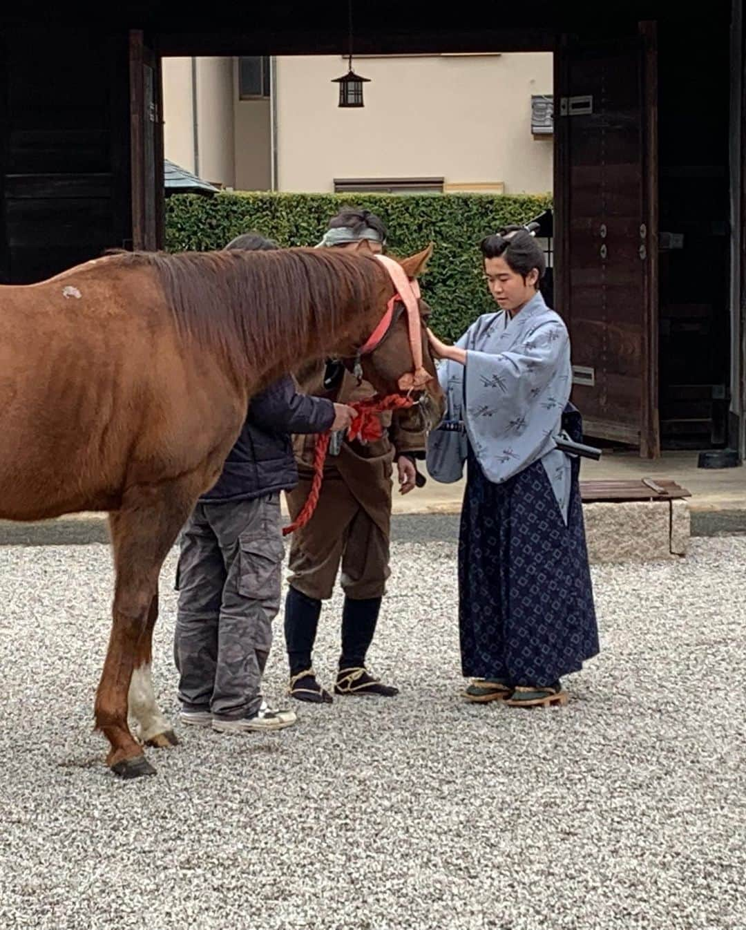 鈴木福さんのインスタグラム写真 - (鈴木福Instagram)「昨日は日本アカデミー賞受賞式でしたね！  新人賞の鈴鹿央士くんのスピーチ、さすがでした！(笑) おめでとう！！ 岡村隆史さんも素敵でした！ おめでとうごさいます！！ ｢決算！忠臣蔵｣が話題賞に選ばれ、その作品に出演できてとても嬉しいです！  僕もあの場に立てるように頑張らなければ！(笑)  #日本アカデミー賞#アカデミー賞#受賞式#岡村隆史 さん#鈴鹿央士 くん#決算忠臣蔵」3月7日 22時14分 - s_fuku_te