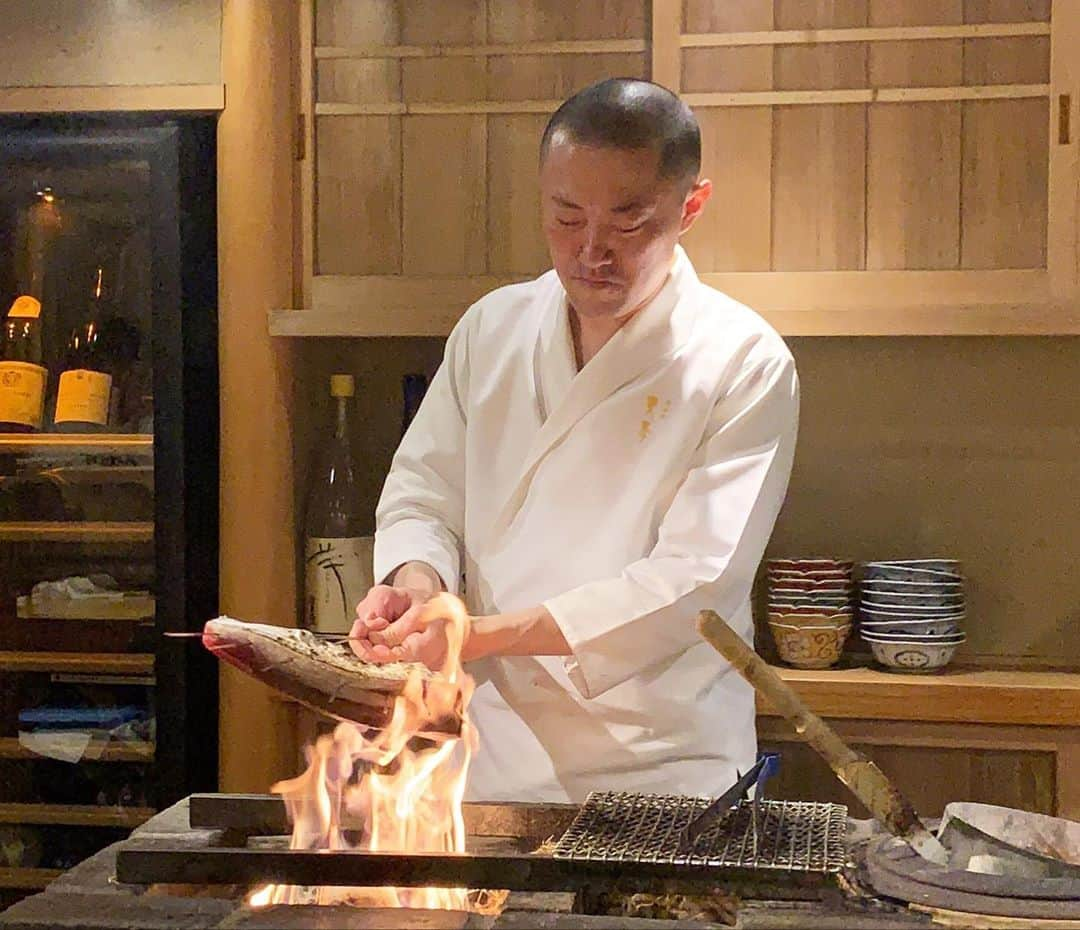 中林美和さんのインスタグラム写真 - (中林美和Instagram)「大好きなお鮨、天本さんで 特製玉子焼きのケーキ💛💛💛 去年に引き続き嬉しすぎるサプライズ！ みんな、天本さん、 ありがとうありがとうありがとう❤️❤️❤️ . #mybirthday#サプライズありがとう#東麻布天本#天本#お鮨#お寿司#嬉しかった#天本さんのお鮨も玉子焼きもだいすき#あまさまー♡#誕生日ウィーク」3月7日 22時26分 - miwanakabayashi