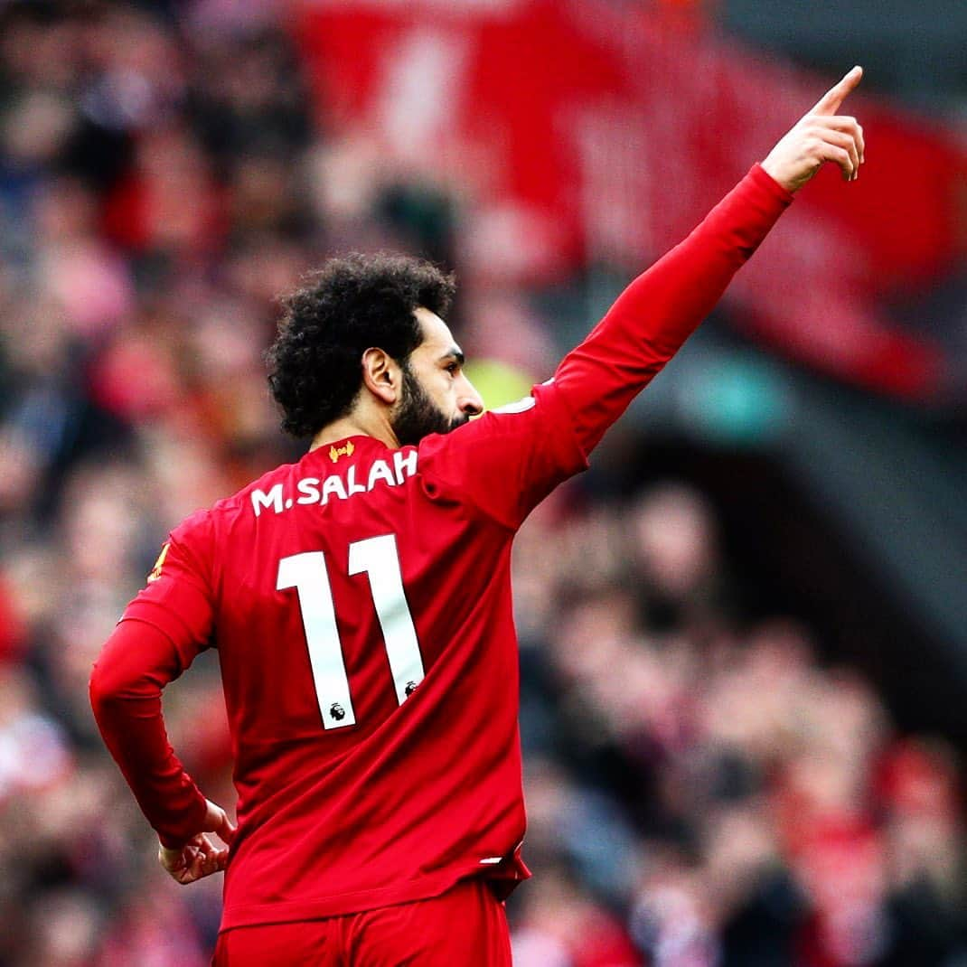 リヴァプールFCさんのインスタグラム写真 - (リヴァプールFCInstagram)「1️⃣0️⃣0️⃣ @premierleague games. 7️⃣0️⃣ @premierleague goals. Mohamed Salah 👏👑 #LFC #LiverpoolFC」3月7日 22時23分 - liverpoolfc