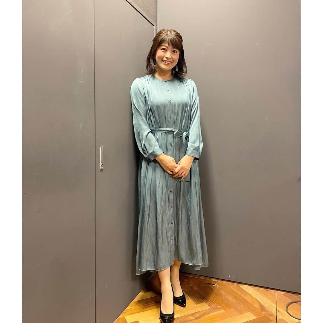 森麻季さんのインスタグラム写真 - (森麻季Instagram)「デニムの新ブランドdenim｛tura no｝👖 釧路市のアイヌ文化とデニムの街岡山県井原市がコラボして生まれたデニムのお披露目イベント司会でした  コロナウィルスの影響もあり、今回はMixchannelでの生配信となりました  アイヌの文様が入ったデニムはとってもお洒落✨今日から受注生産開始なので是非チェックしてみてください  日本の文化や技術の素晴らしさ、大切さを考える機会、今だからこそいつも以上に感じます  #見てくださった方ありがとうございます  #久しぶりに髪はダウンスタイル #デニムトゥラノ #釧路市 #井原市 #アイヌ文化 #井原デニム#mixchannel #ミクチャ」3月7日 22時38分 - maki.mori_m