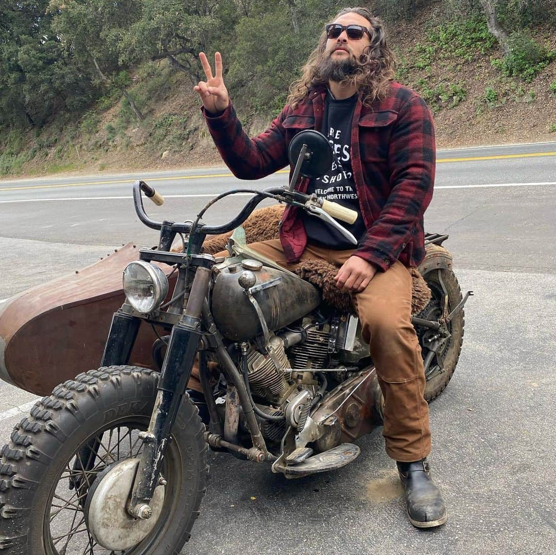 ジェイソン・モモアさんのインスタグラム写真 - (ジェイソン・モモアInstagram)「breakfast with my lil brother @love_cycles @harleydavidson @lordsofgastown @wescoboots @carhartt  happy saturday everyone aloha j」3月8日 2時05分 - prideofgypsies