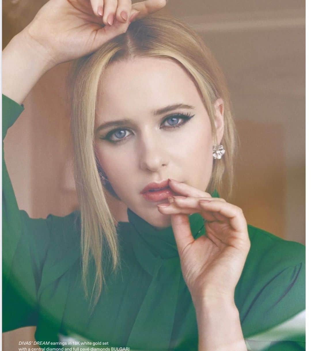 Vincent Oquendoさんのインスタグラム写真 - (Vincent OquendoInstagram)「Oh yes #rachelbrosnahan for @theglassmagazine shot by @ssam_kim styled by @olgayanul hair by @davestanwell nails by @nailzbyvee #makeupbyme using @maybelline assisted by @jackiepiccolamakeup」3月8日 3時55分 - makeupvincent
