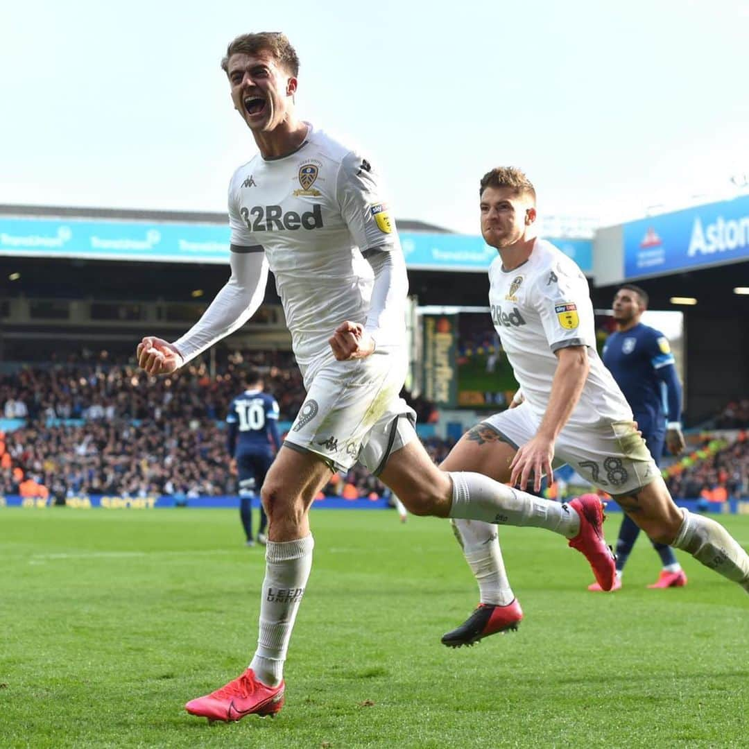 パトリック・バンフォードさんのインスタグラム写真 - (パトリック・バンフォードInstagram)「What a win 🤍 the boys were class, thank you for your amazing support as always 🔥 #alaw」3月8日 4時18分 - patrick_bamford