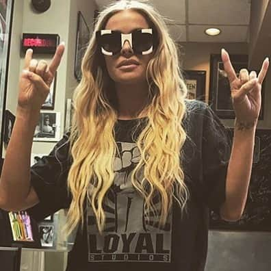 カルメン・エレクトラさんのインスタグラム写真 - (カルメン・エレクトラInstagram)「LOYAL」3月8日 4時20分 - carmenelectra