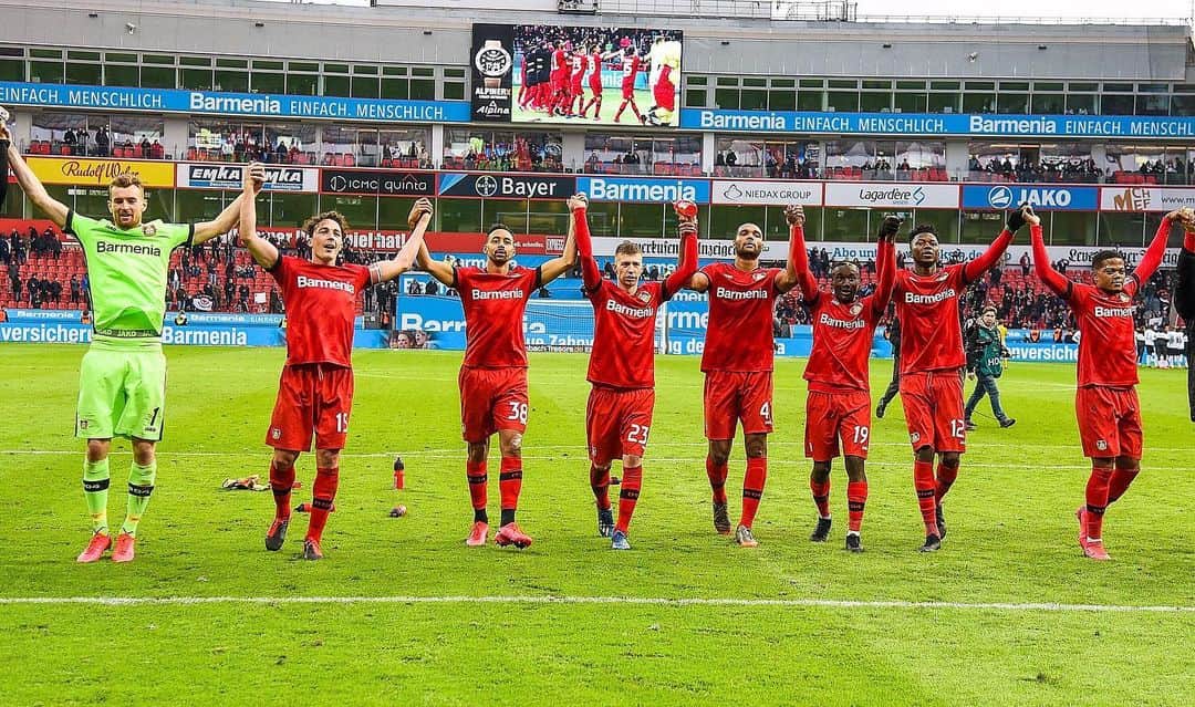 ヨナタン・ターのインスタグラム：「Die Fakten zum Spiel: 4 Tore ⚽️⚽️⚽️⚽️ 7️⃣. Heimsieg in Serie 1️⃣ Team 🖤❤️」