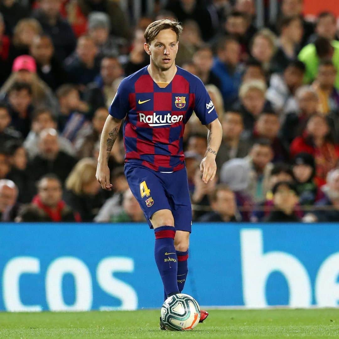イヴァン・ラキティッチのインスタグラム：「Victoria importante, a seguir.💪⚽️ #laliga」