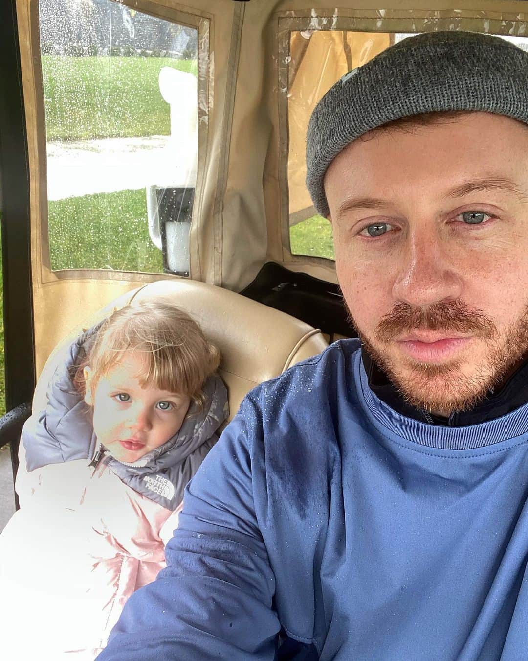 マックルモアーのインスタグラム：「Best daddy daughter date.  #girldad」