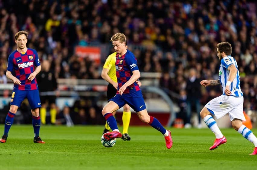 フレンキー・デ・ヨングのインスタグラム：「Important 3 points for us #forçabarça 💙❤️」