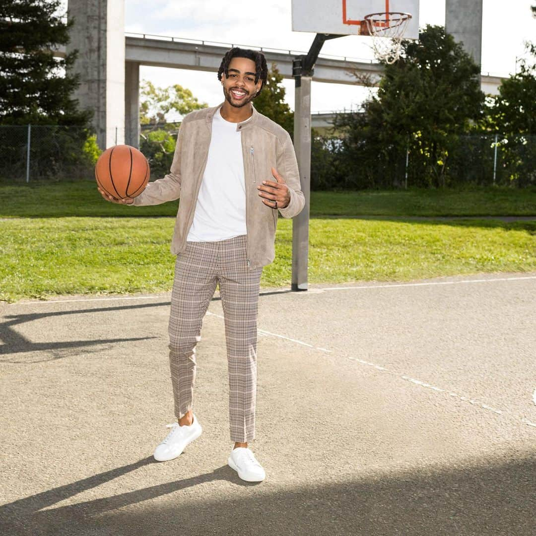 デアンジェロ・ラッセルさんのインスタグラム写真 - (デアンジェロ・ラッセルInstagram)「A tailored/sporty vibe #HMMan #ad @hm_man」3月8日 7時21分 - dloading