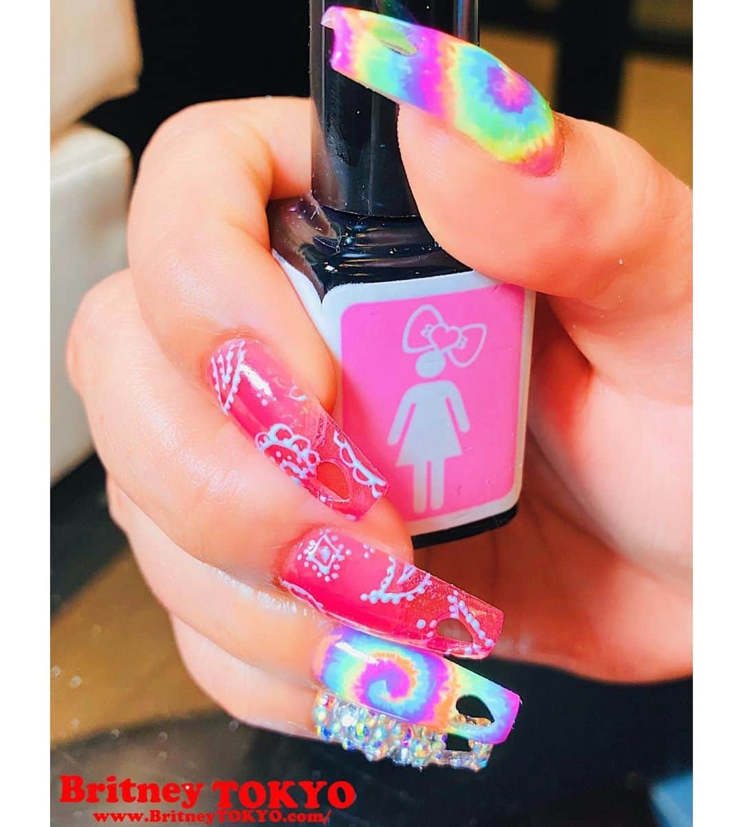 Britney TOKYOさんのインスタグラム写真 - (Britney TOKYOInstagram)「Spring vibes💐💕 Used 💅🏻✨ #BritneyTOKYO x @naillabousa @tokyospicenail gel polish #iloveuberrymatch #urmyorlandobluemilk #sundayfundaytaro / @britneytokyo x @prestogel x @apresnailofficial #heart cut out #gelX  #nailart #nails #ネイル」3月8日 7時54分 - britneytokyo