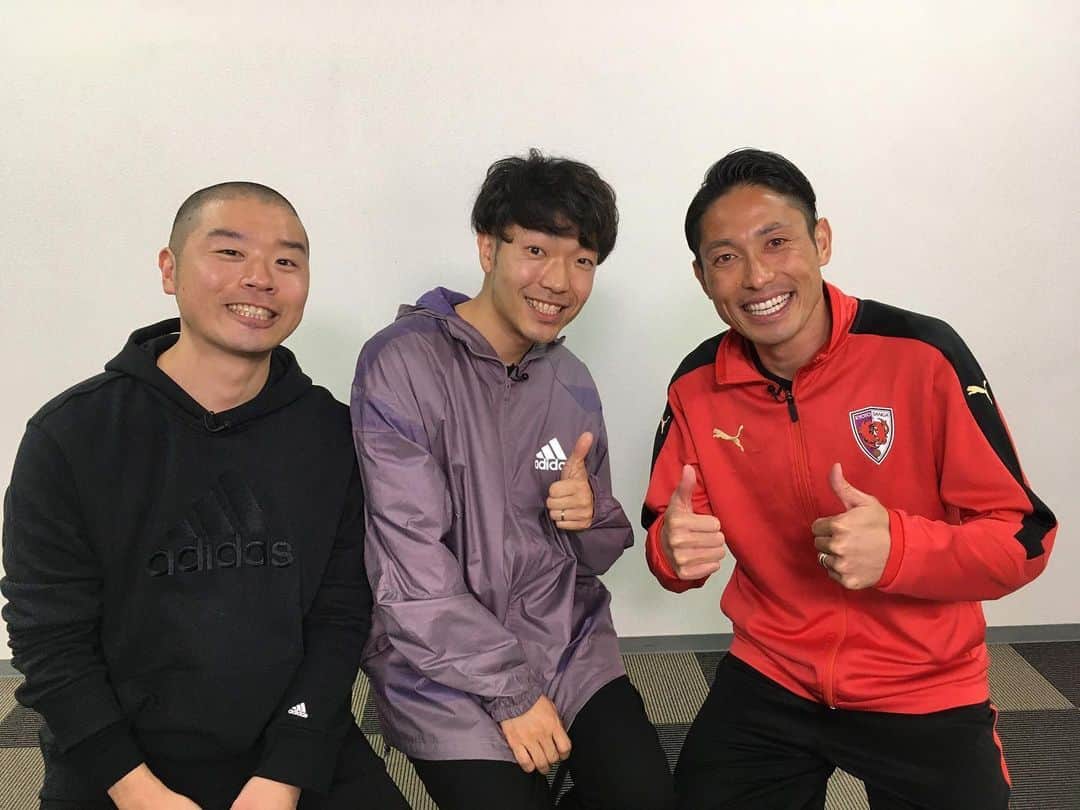のインスタグラム：「お笑い芸人『アキナ』さんと対談😆👍 ・ めちゃくちゃ楽しい時間でした🥳笑 ・ ワイワイ…ガヤガヤ…笑 ・ どんな内容だったかは是非『Jフットニスタ』を見てくださいね🤣 ・ 関西地方のみでの放送ですがチェック出来る方は是非(^^) ・ ・ 詳細は。 ・ 3月9日（月）にABC朝日放送で放送される「Jフットニスタ」に森脇良太選手が登場しますので、お知らせいたします。 番組MCのアキナのお二人とのスペシャル対談企画！是非ご覧ください！ ■放送局  ABC朝日放送 ■番組名  Jフットニスタ ■放送日時  3月9日（月） 26:15～ [番組サイト] https://www.asahi.co.jp/j-footnista/ ※放送開始は都合により、急遽変更となる場合がございます。 ・ ・ 『Jフットニスタ』より。  次回放送：3/9（月）深夜2時15分～ MC・アキナと京都の新加入選手・森脇良太選手がスペシャル対談 芸人を凌ぐ豪快トークでアキナもタジタジ… ・ ・ 京都サンガF.C.の良さをもっと沢山の方に知ってもらいたい(^^) ・  @fumikazu_yamana  #山名文和 さん  @akiyama.0624  #秋山賢太 さん ・ #アキナ　#お笑い芸人　#吉本芸人　#コンビ ・ @jfootnista  #Jフットニスタ ・ @kyotosanga_official  #京都サンガ ・ #対談　#トーク ・ #時差スタグラム」