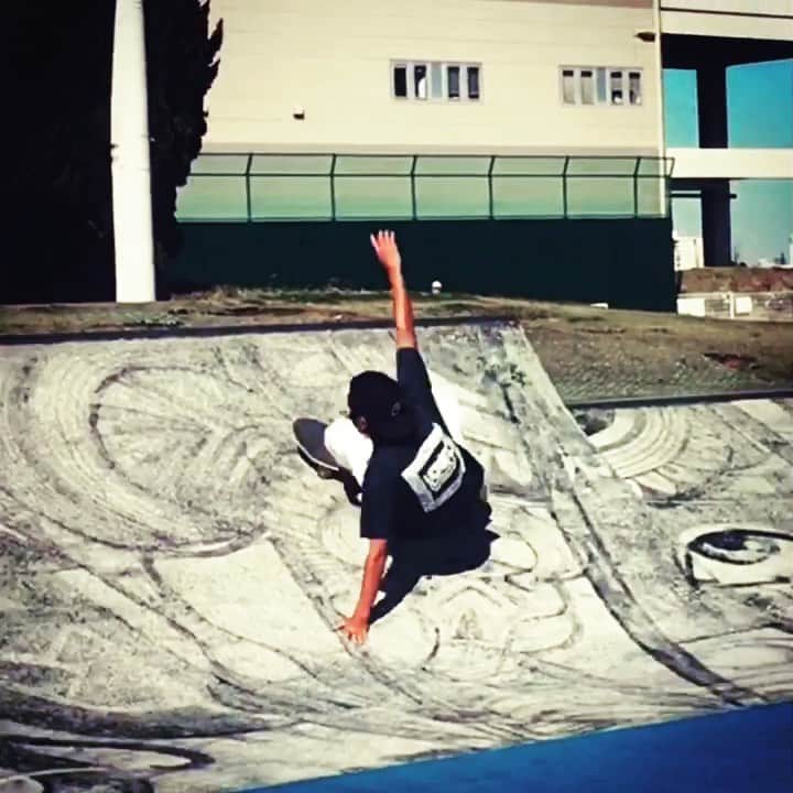 松下幸司のインスタグラム：「#memories #skatelife @zflexskateboards #zflexskateboards #surfskatestyle」