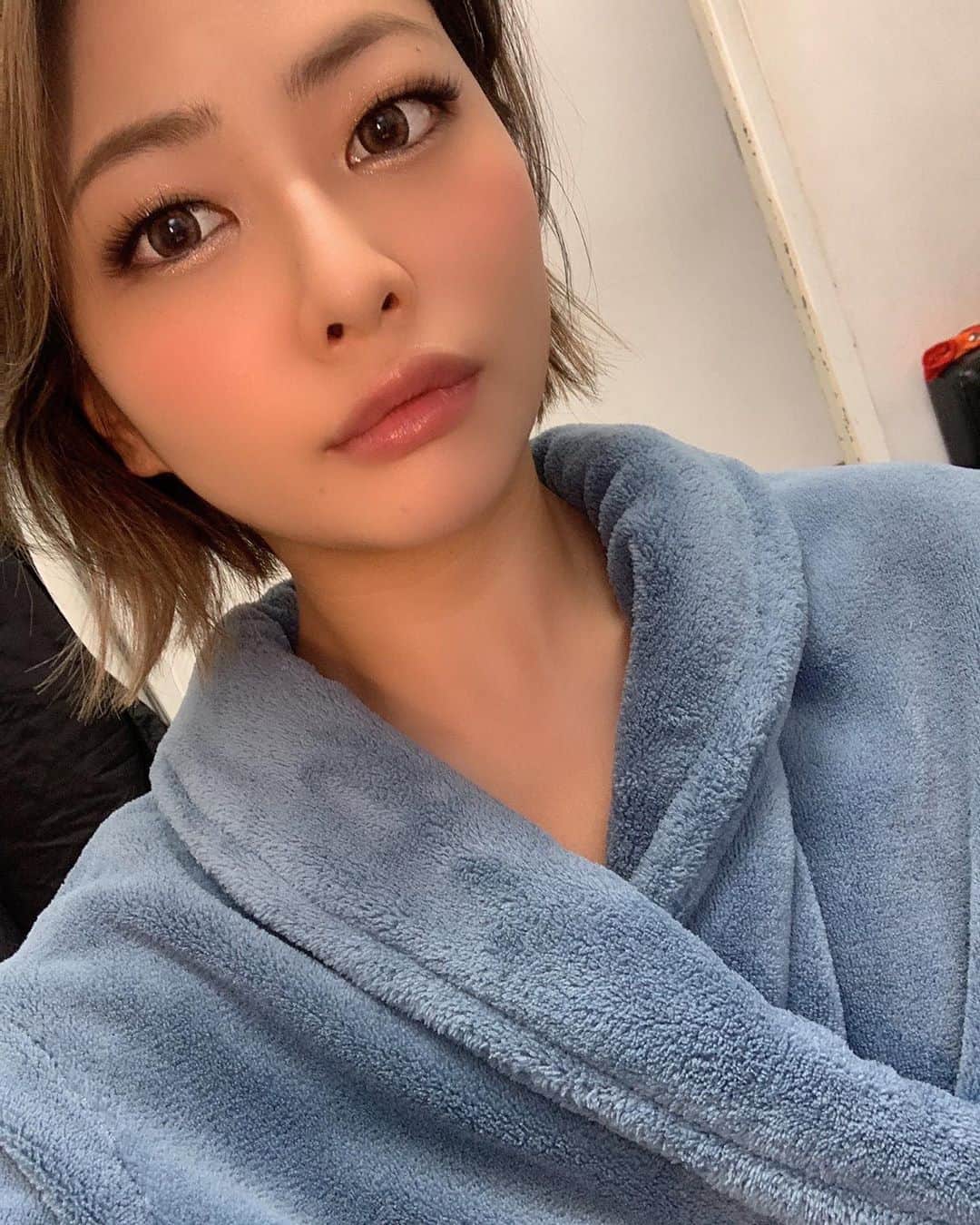 今井夏帆のインスタグラム：「今日はダスッさんで撮影です😊 #今井夏帆#AV女優#セクシー女優#ダスッ#撮影#AV撮影」