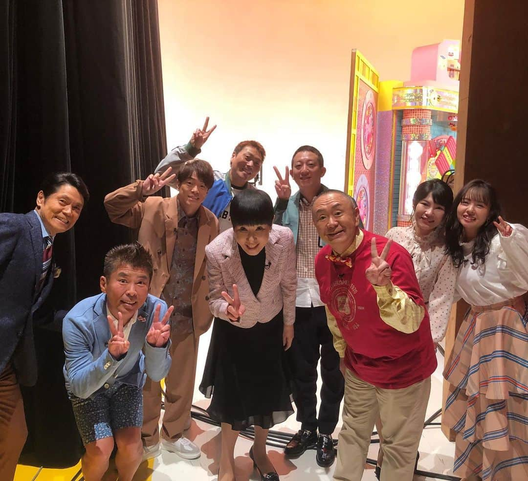 和田アキ子さんのインスタグラム写真 - (和田アキ子Instagram)「先週のおまかせ 今から生放送ー #ako50th #アッコにおまかせ #勝俣州和 #松村邦洋 #サバンナ #陣内智則 #山田菜々 #渥美弁護士」3月8日 11時41分 - ako50th