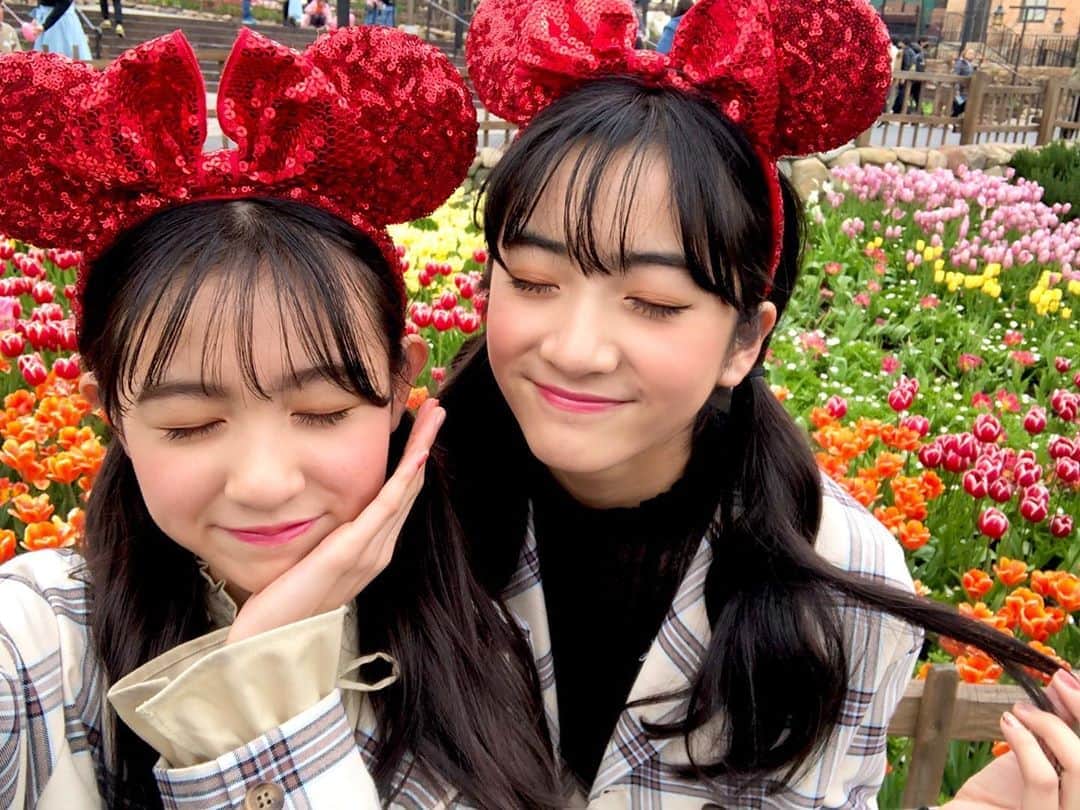 ニコ☆プチのインスタグラム：「🍑✨ えこみーでぃずにーでーと❤︎ . . #ぴーちーず  #ツンデレえっちゃん #甘えたみーちゃん #デート #石山えこ  #入江美沙希」