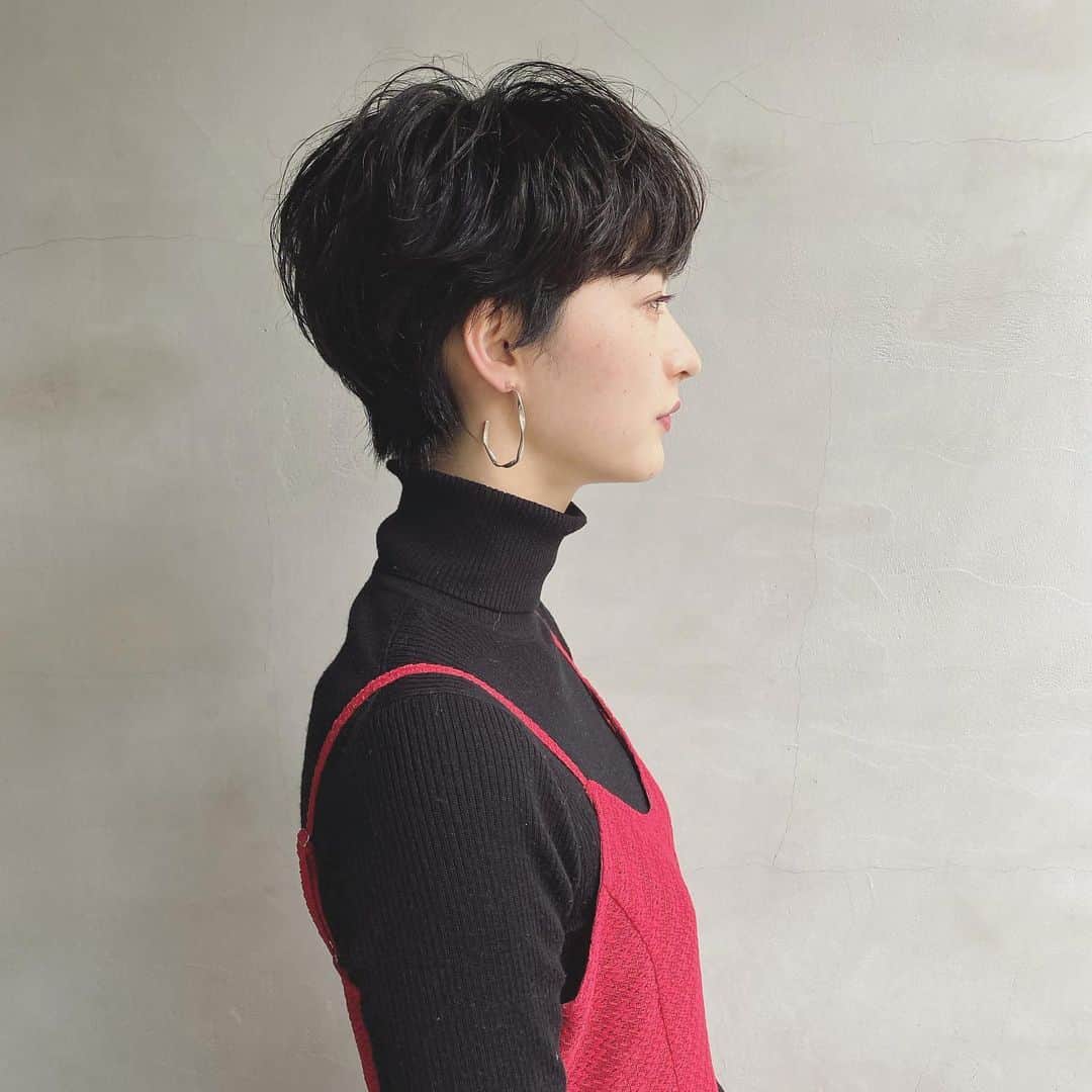 野口和弘のインスタグラム：「リアルパーマ . ショートヘアにニュアンスパーマを。可愛いよ。 . #お客様ヘア #ciecanoguchi  #cieca.」
