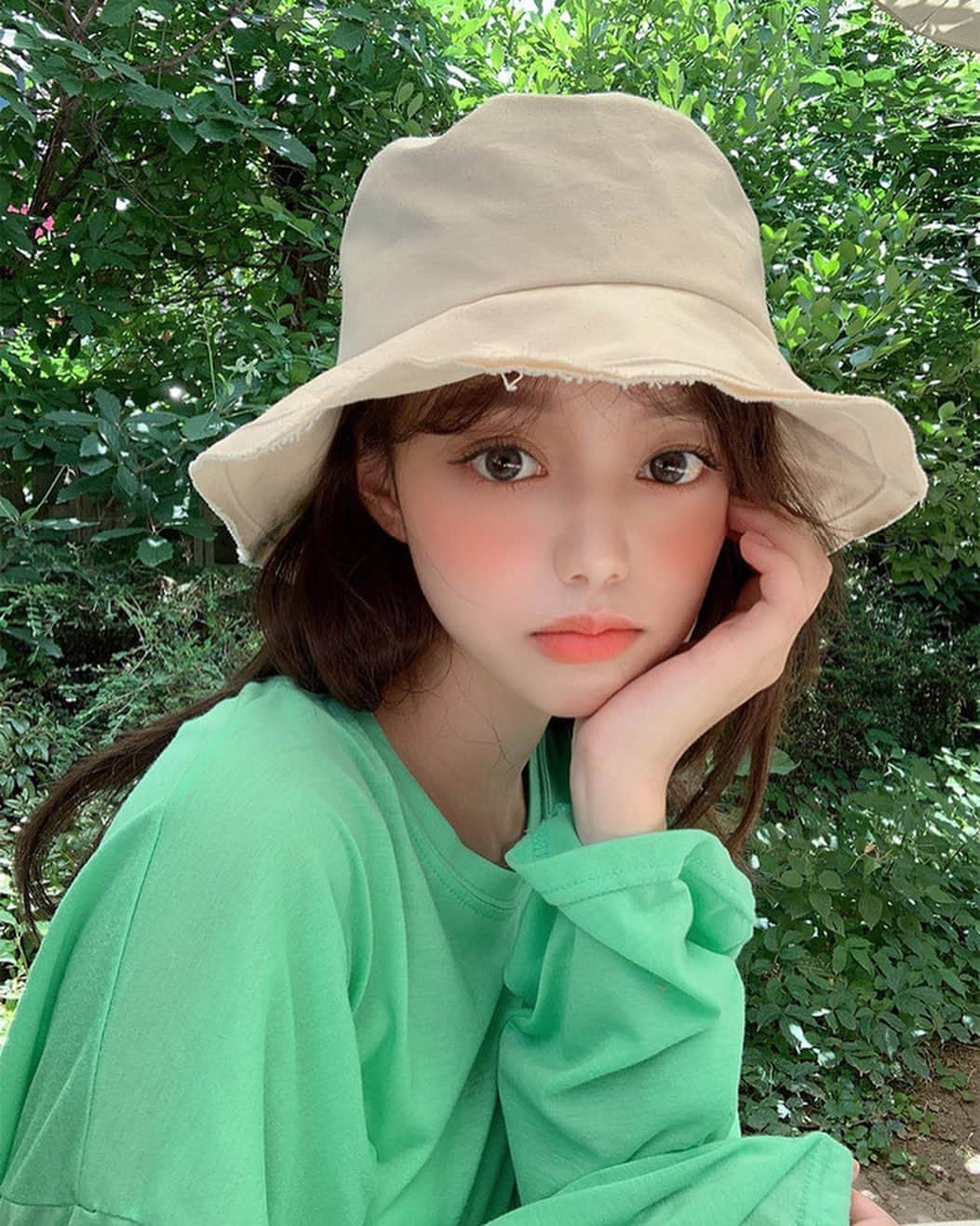 Chuuのインスタグラム：「묶어도 예쁘고 풀어도 예쁜 슬릿 긴팔티✨」