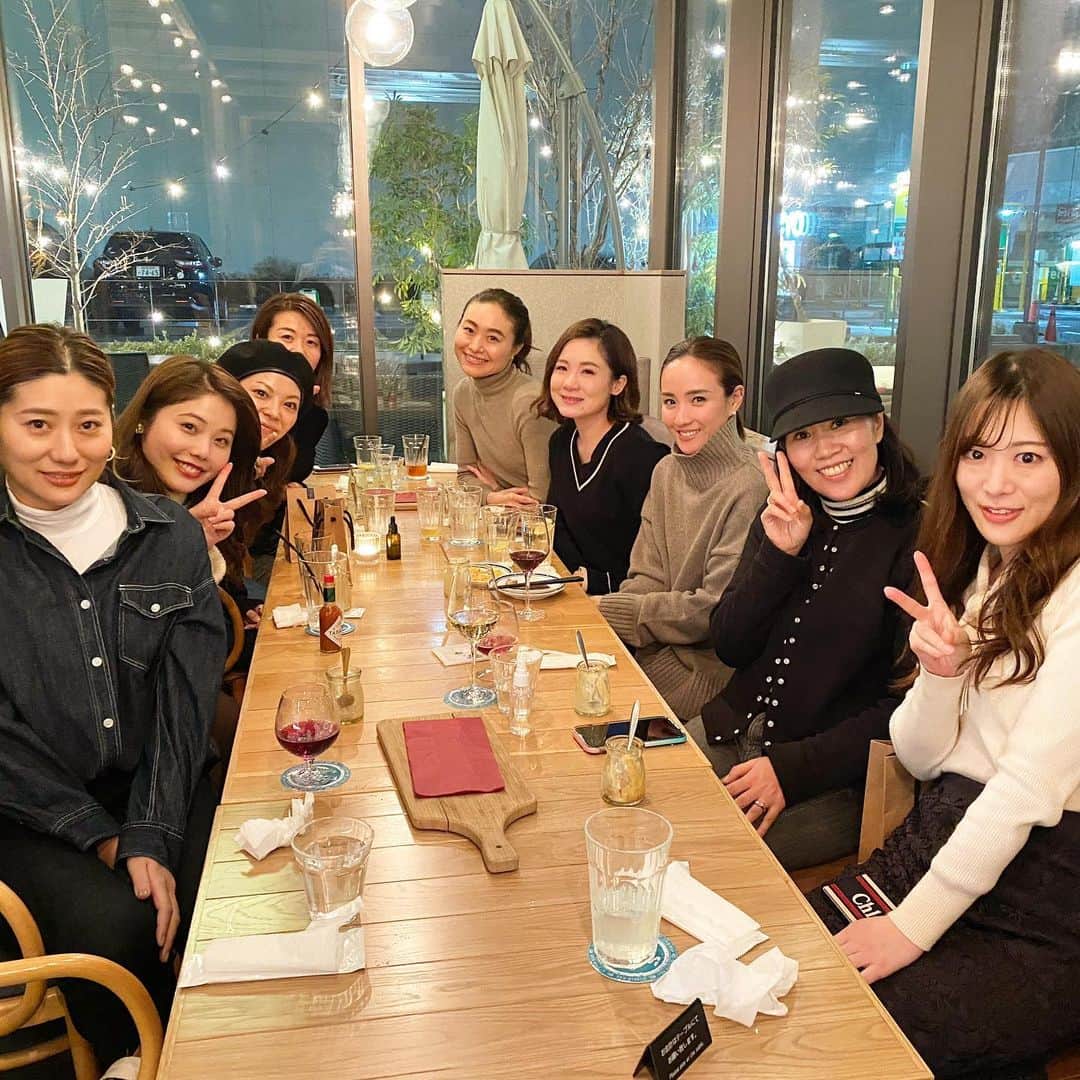 秋定麻紀子のインスタグラム：「ごめんね。 今まで本当にありがとう。 #大阪」
