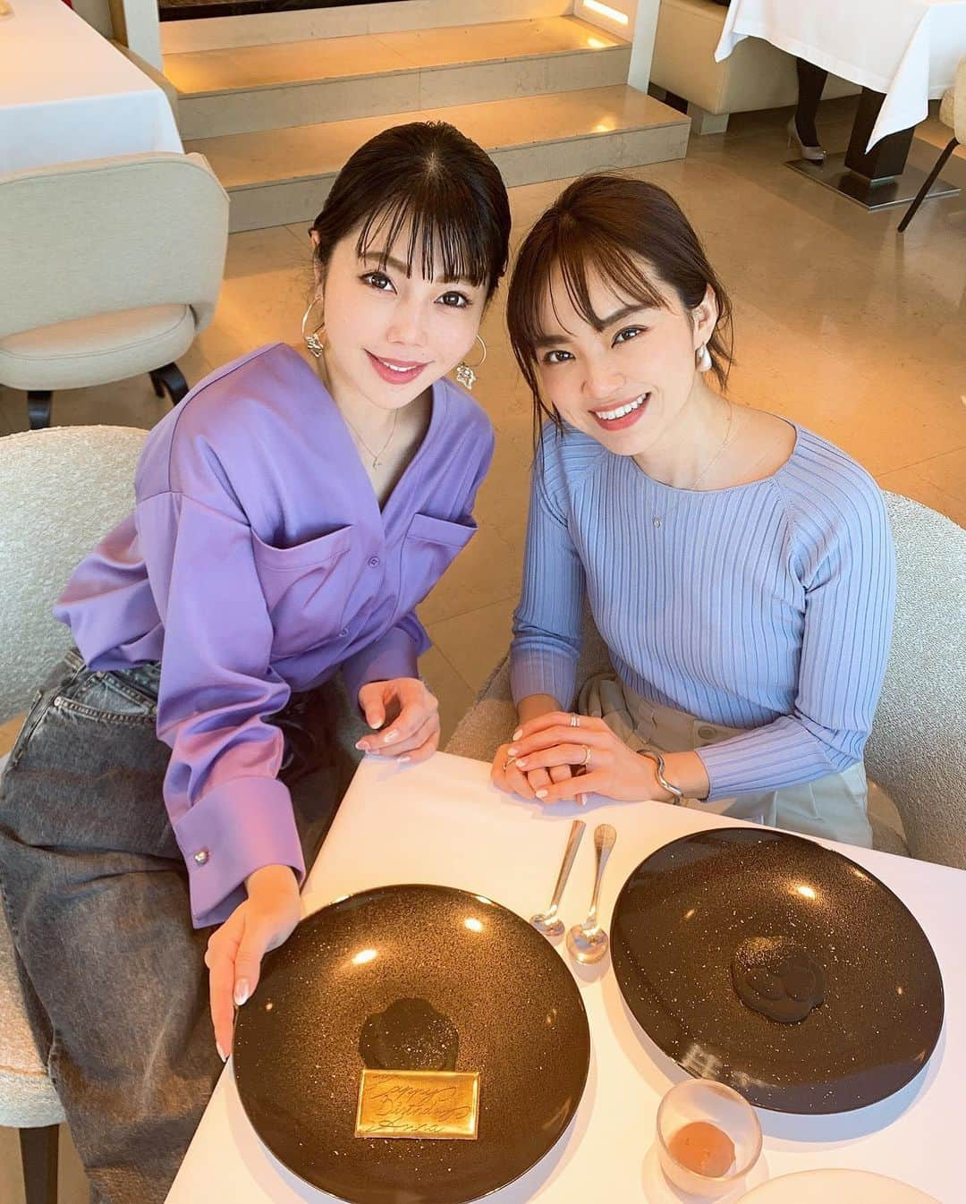 春名亜美さんのインスタグラム写真 - (春名亜美Instagram)「@annasumitani ちゃんのお誕生日lunchは久しぶりの @beige_restaurant で🥂  レストランに上がるエレベーターでまずテンションが上がる♡ 写真はないけど、お手洗いまで可愛い♥︎ お天気も良くて、気持ちよかった☀️ この日もいろーんな話をして、杏奈ちゃんから刺激を沢山うけました💘 ・ ・ ・ #happybirthday #birthdaylunch #beigealainducassetokyo #BEIGE」3月8日 14時38分 - amiharunaami