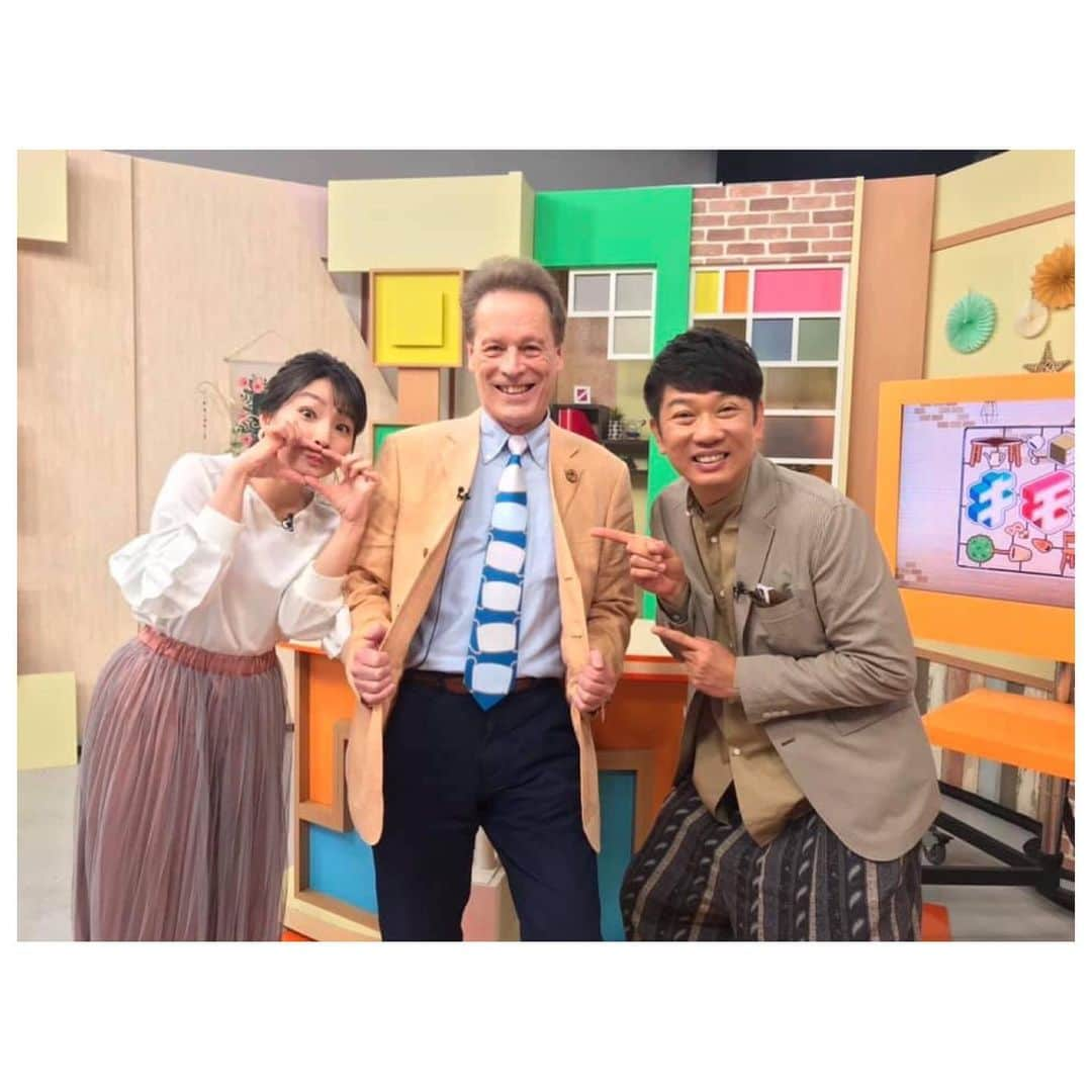 去来川奈央さんのインスタグラム写真 - (去来川奈央Instagram)「. ジェフさんのネクタイ芸👔 そうです！ 今どこに行くにも手放せない マスク〜😷✨✨✨✨ こんな柄あります！？笑 ほんとにどこで入手されてるのでしょう👔 .  #ジェフバーグランド さん #木本武宏 さん . #フリーアナウンサー　#去来川奈央 #フリーアナウンサー去来川奈央」3月8日 14時39分 - nao.isagawa