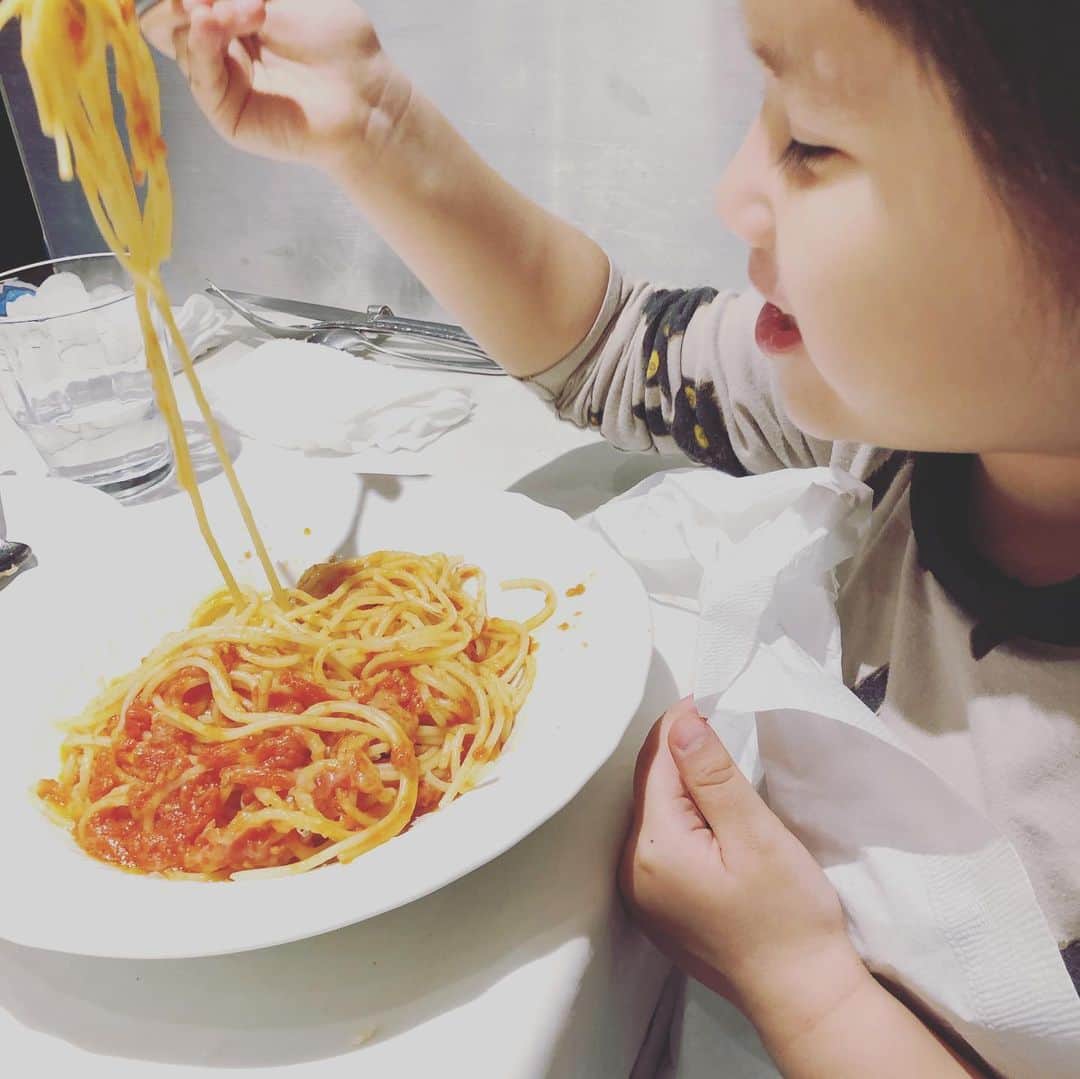 依布サラサのグルメインスタ