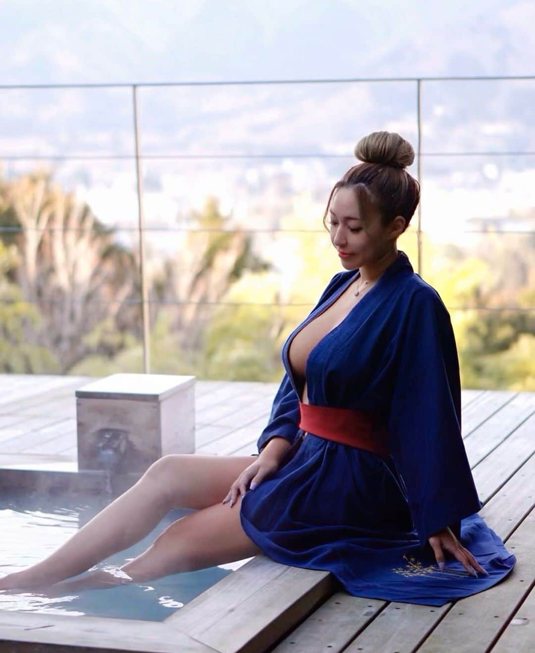 桃瀬とものグルメインスタ