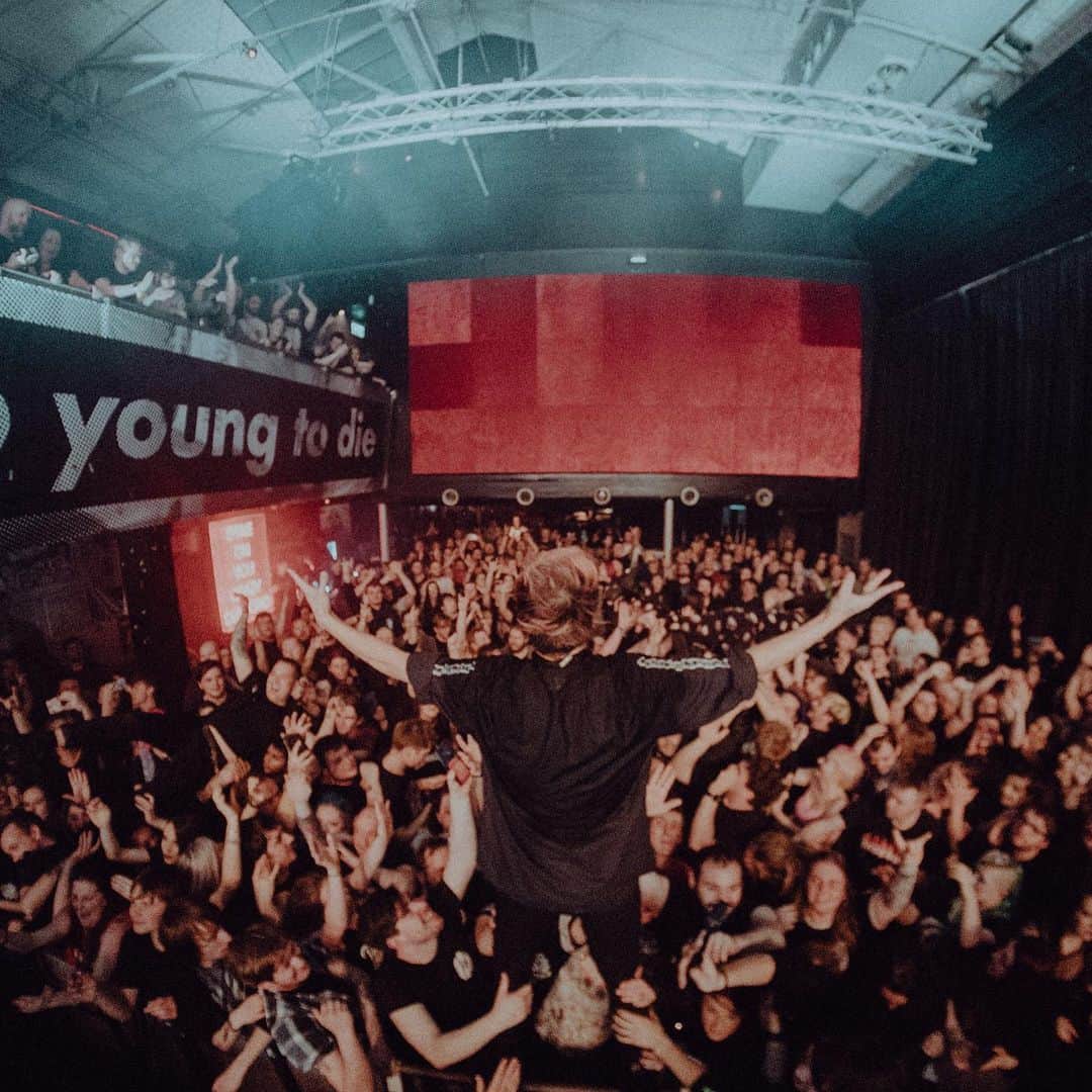 Kenta Koieのインスタグラム：「‘Synchronicity Tour’ is now officially done. 21 shows in UK/EU! Thanks for your supports and love ❤️ We’ll see you guys at SUMMER!  Photo by @murrydeaves」