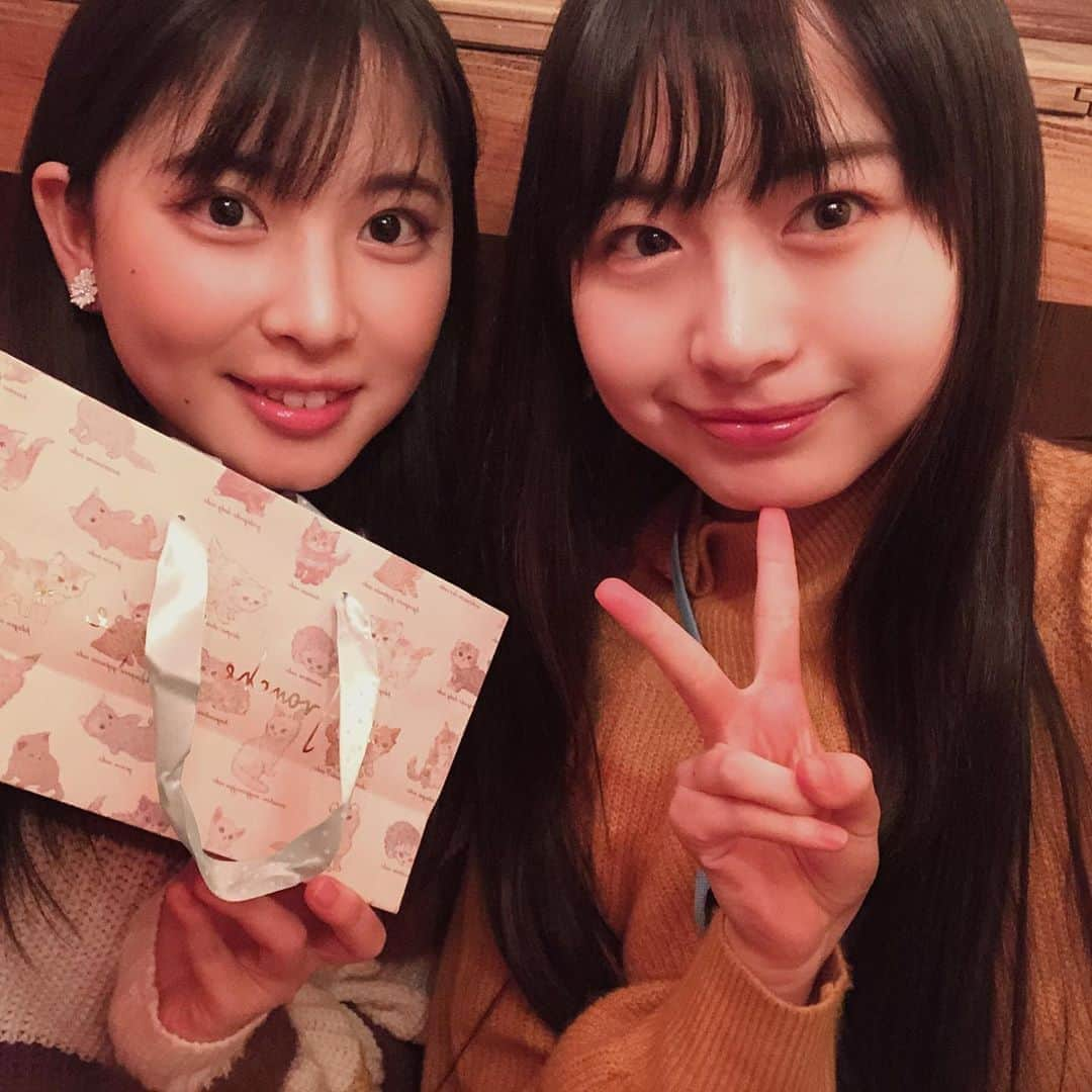 木下彩音さんのインスタグラム写真 - (木下彩音Instagram)「今日は久々にあーちゃんとお出かけ🥰‬ プレゼントで可愛いイヤリング頂いちゃいました💓 ‬  アプリで年齢診断して、実年齢と一緒2人でびっくり！！笑 実年齢にならなかったバージョンも🤭 ‪  たくさん笑って ハッピーな1日になりました🤙‬」3月8日 19時46分 - ayane.kinoshita